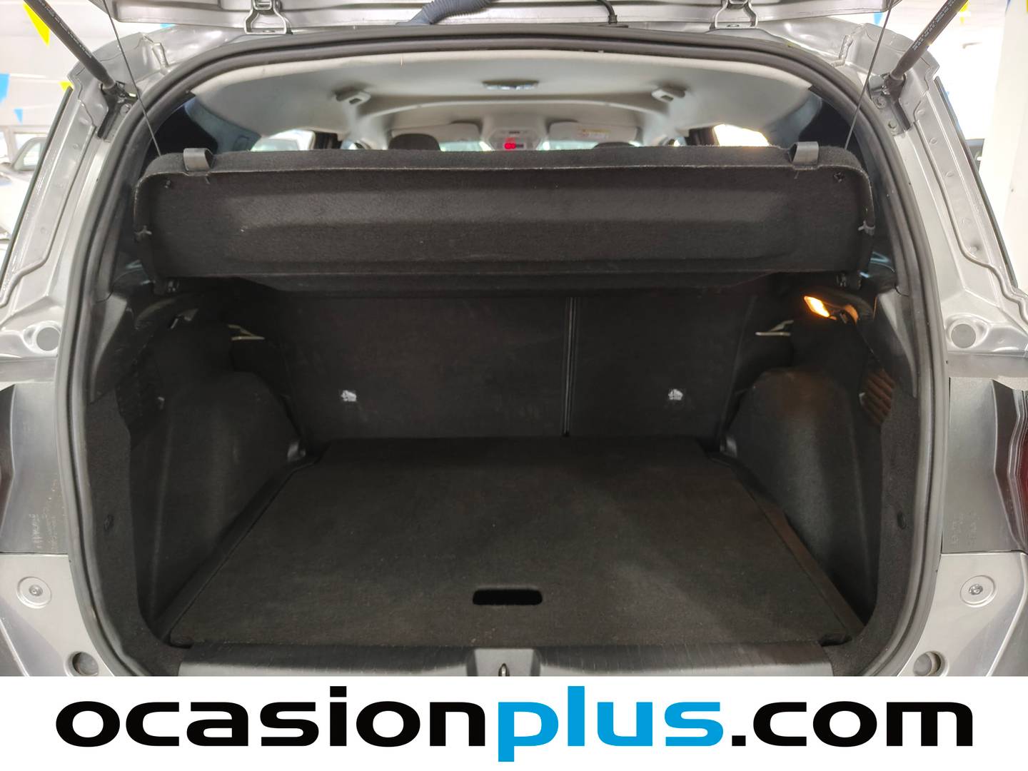 Fotos maletero Citroën C3 Aircross Citroën C3 Aircross Hybrid 145 Plus e-DCS6 107 kW (145 CV)