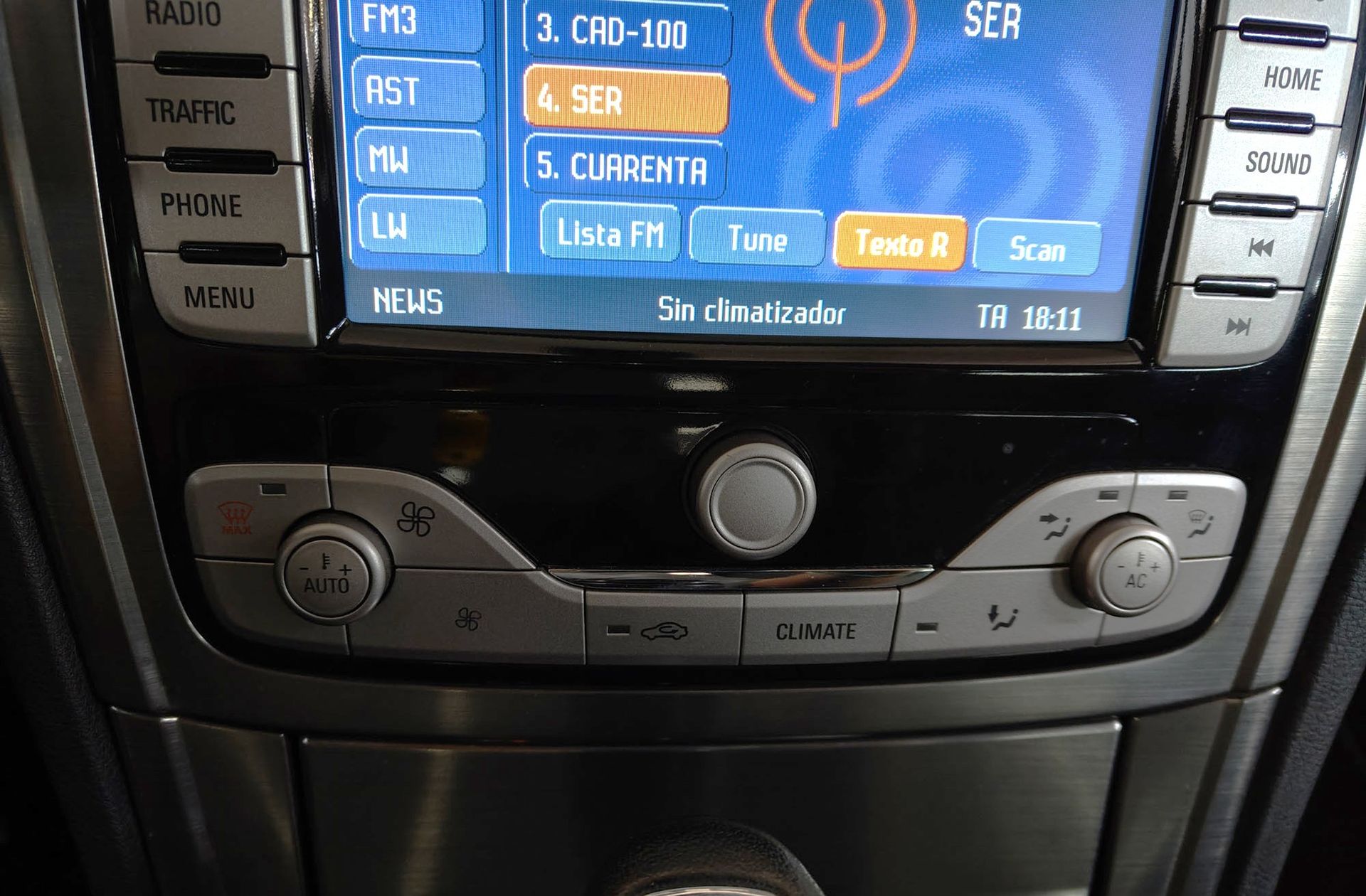 Ford Mondeo SportBreak 2.0 TDCi Titanium PowerShift - foto 23