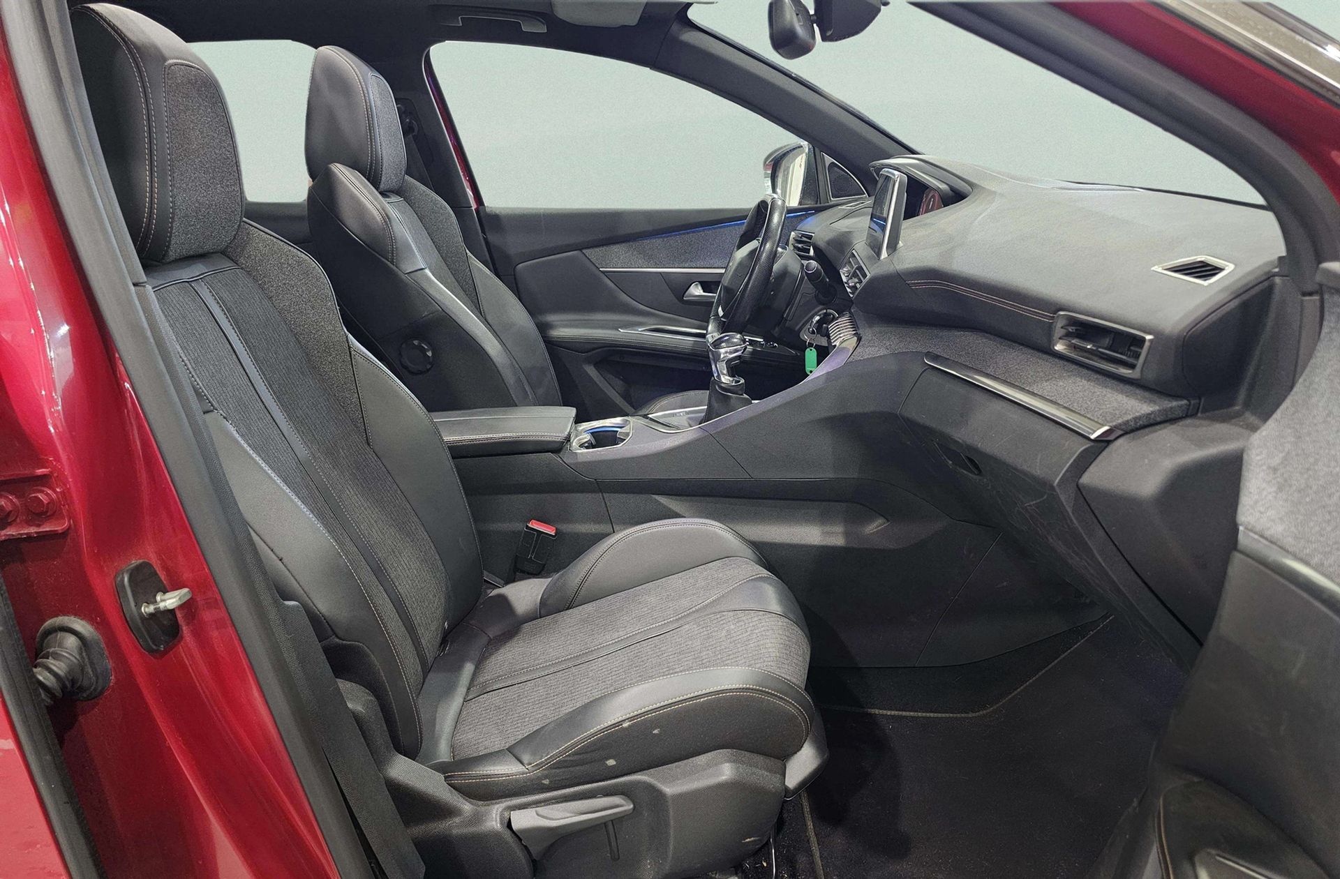 Peugeot 3008 PureTech 130 GT Line - foto 23
