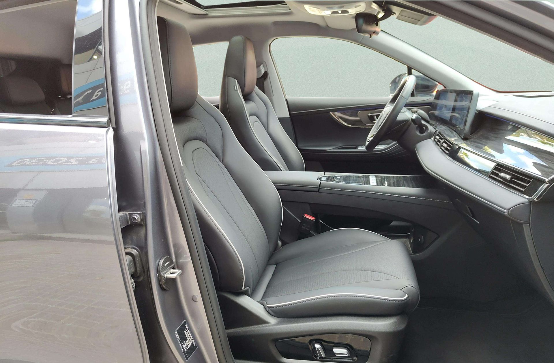 Omoda 5 EV 61kWh Premium - foto 24
