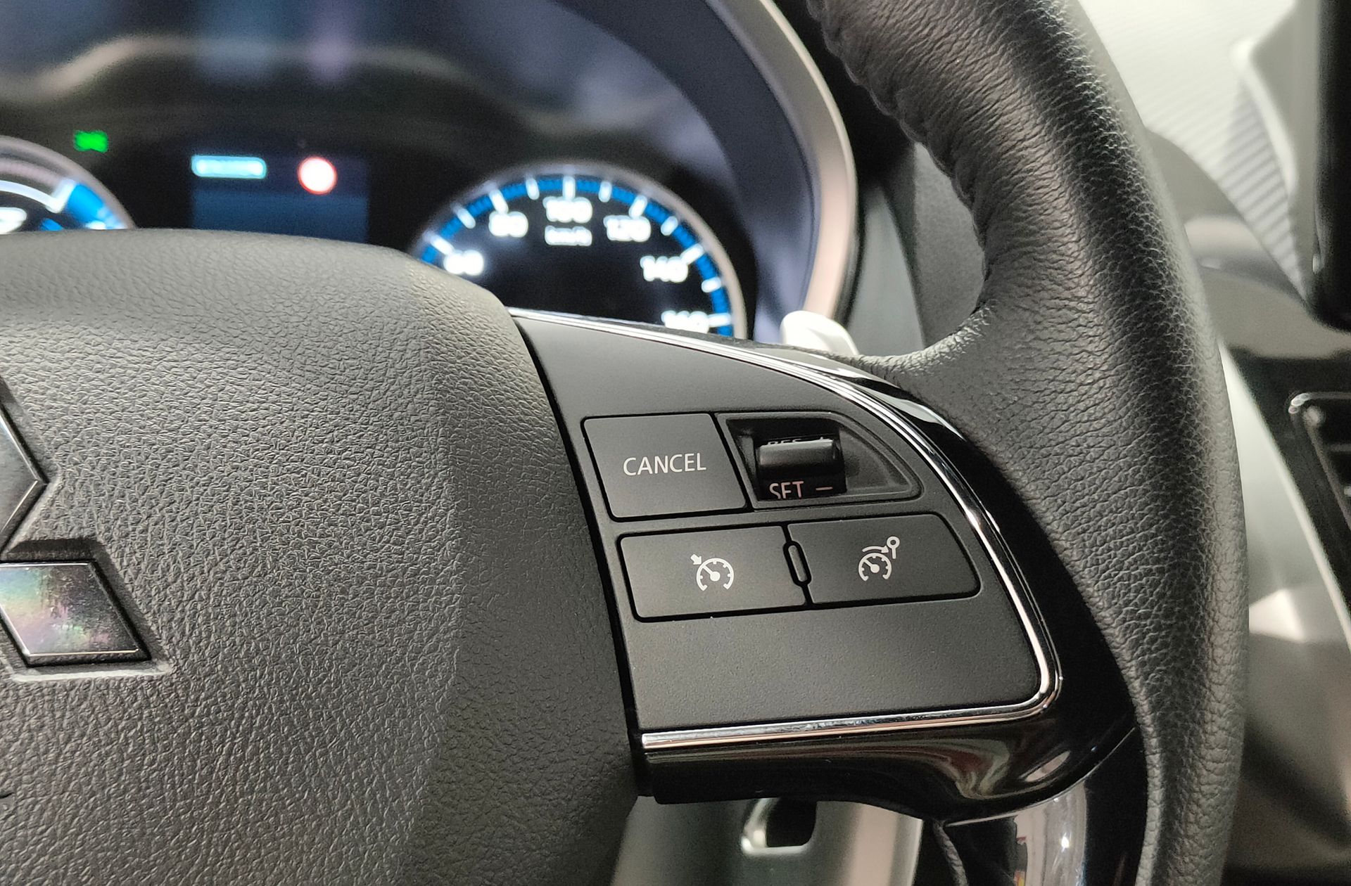 Mitsubishi Eclipse Cross 2.4 PHEV Kaiteki 4WD - foto 27