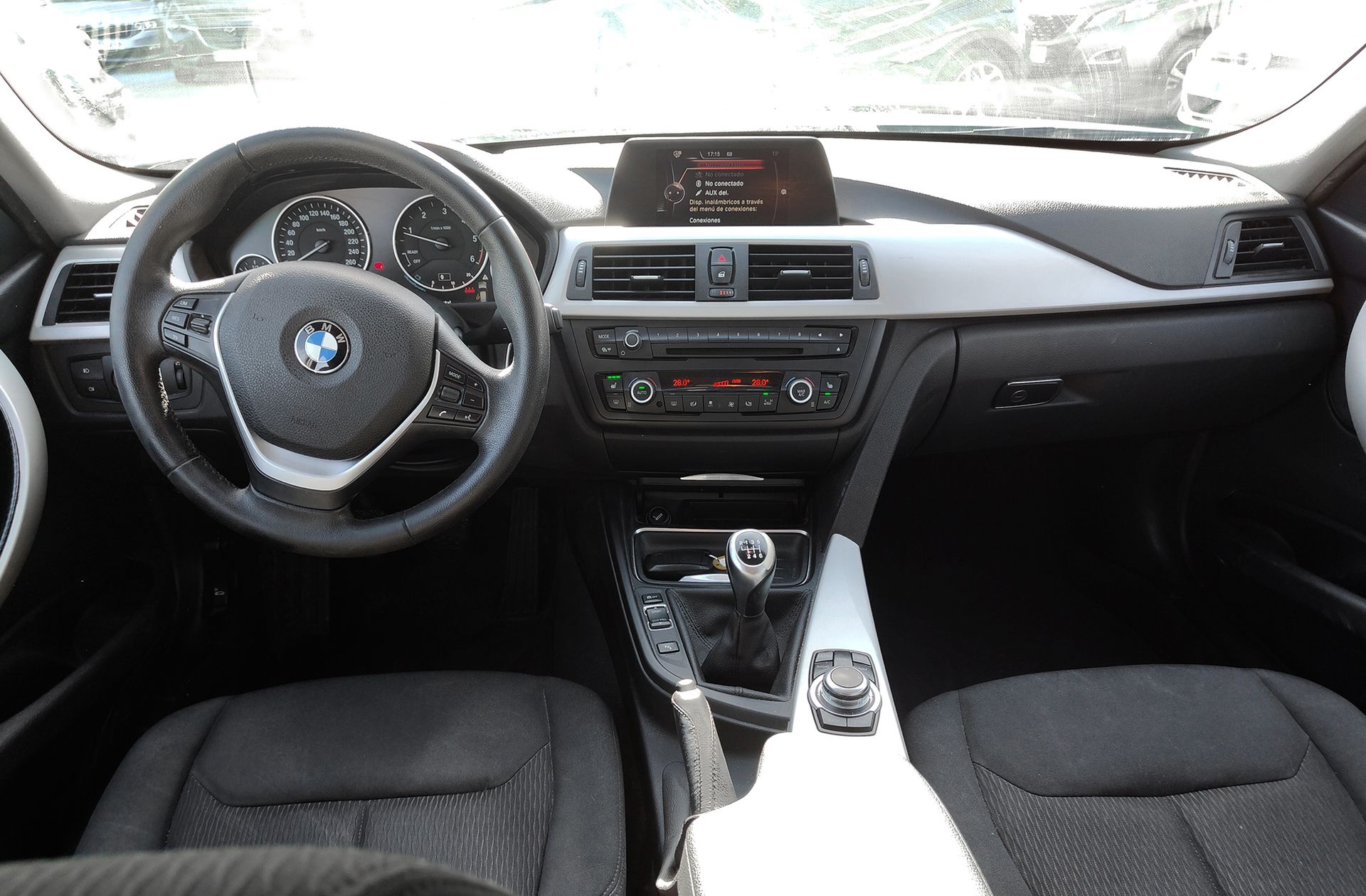 BMW Serie 3 318d Touring - foto 9