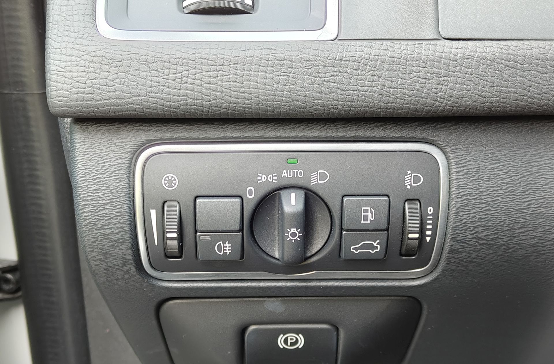 Volvo XC60 D3 Kinetic - foto 21