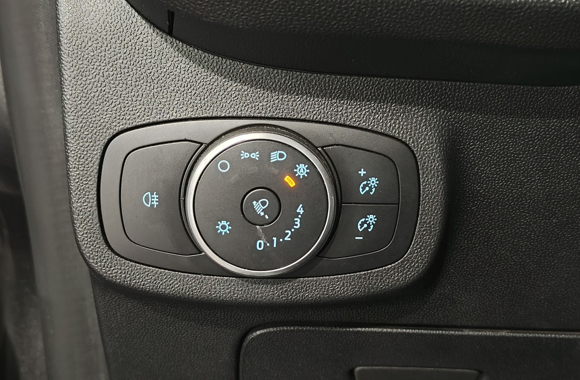 Ford Fiesta 1.0 EcoBoost MHEV ST-Line - foto 21