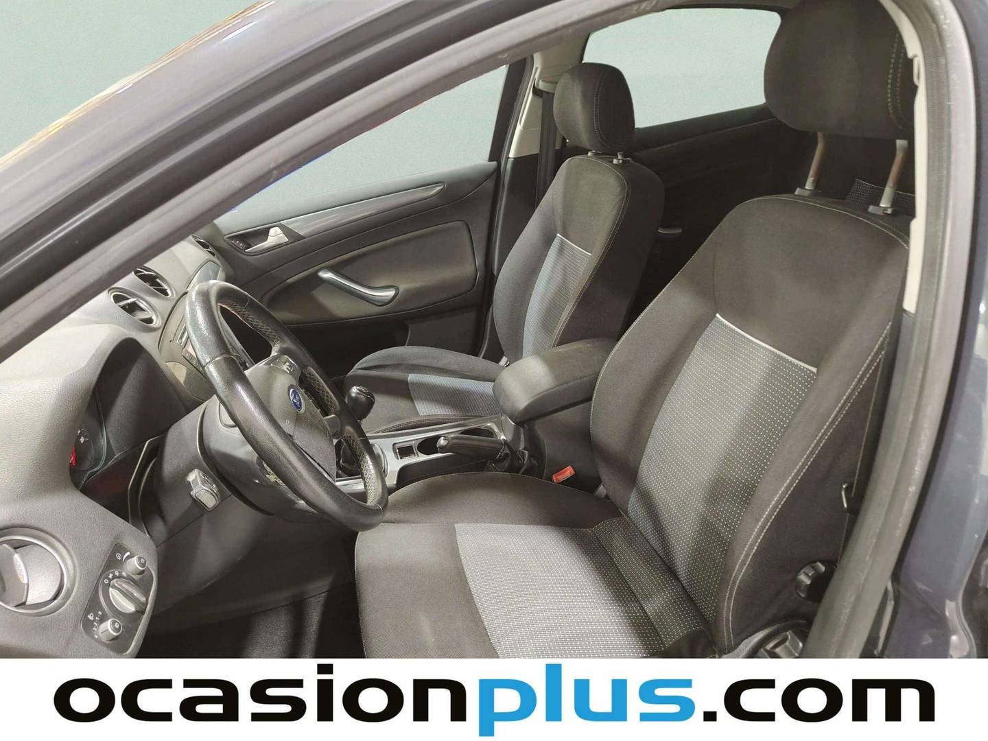 Foto asientos delanteros Ford Mondeo Ford Mondeo 2.0 TDCI Limited Edition (140 CV)