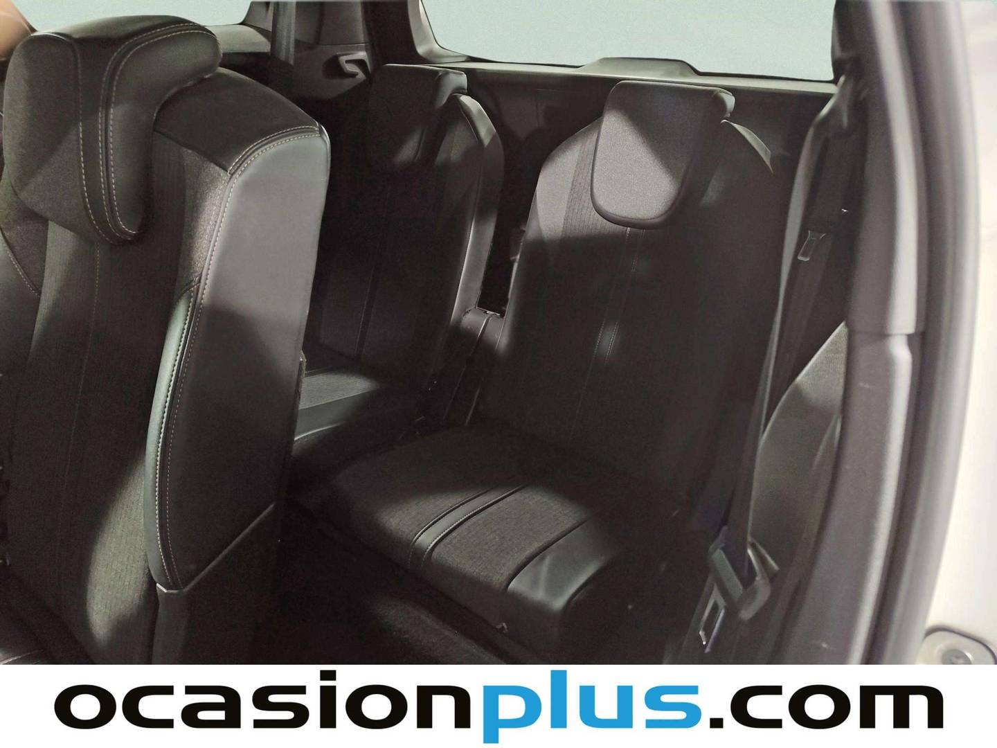 Foto asientos delanteros Peugeot 5008 Peugeot 5008 BlueHDI 130 S&S GT Line (130 CV) 7 Plazas