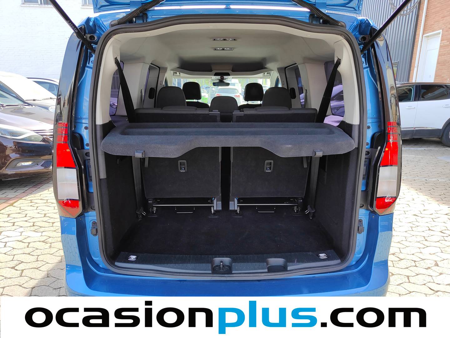 Fotos maletero Volkswagen Caddy Volkswagen Caddy Maxi Origin 2.0 TDI (102 CV) 7 Plazas