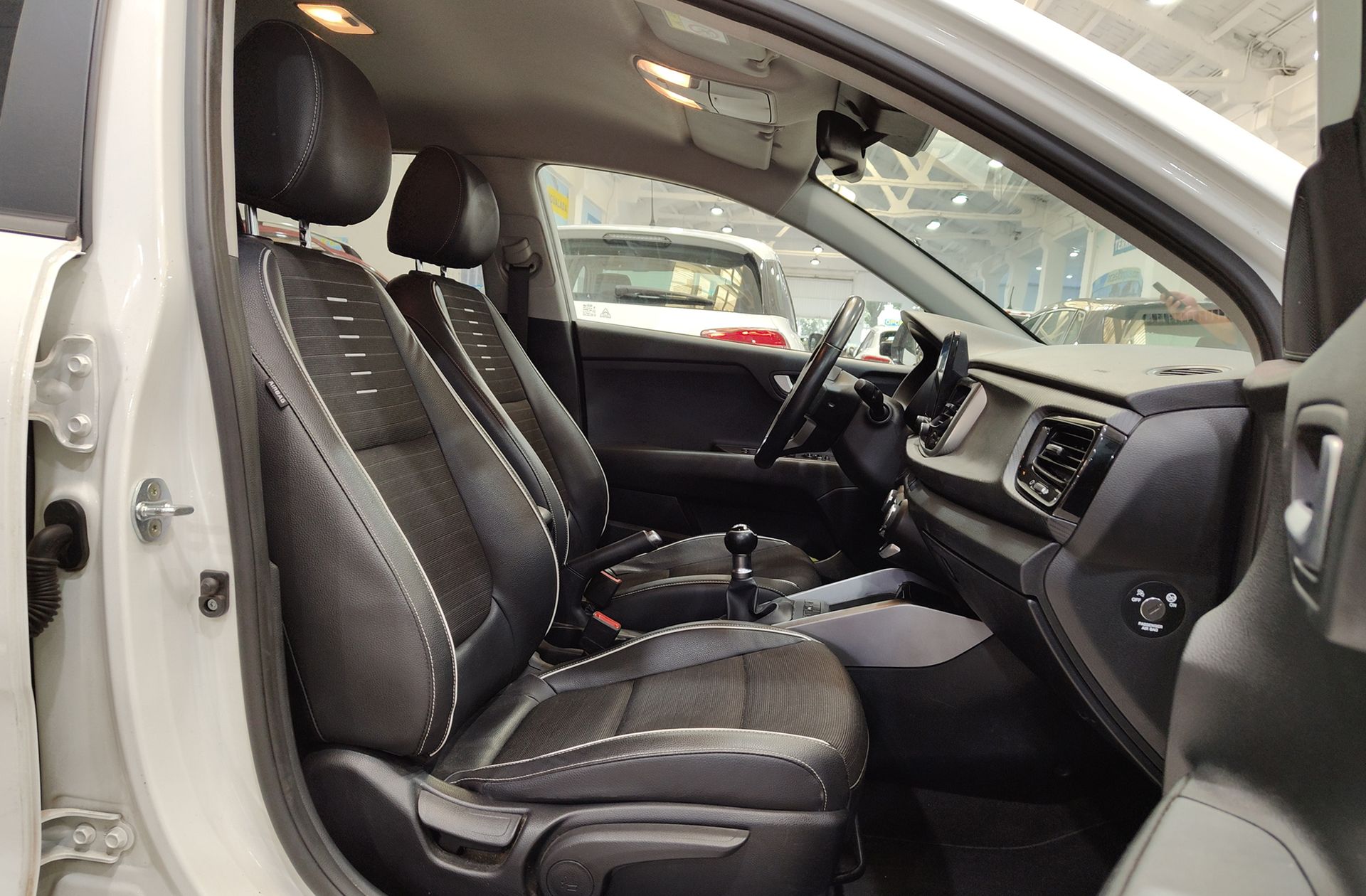 Kia Rio 1.2 DPi GT Line - foto 18