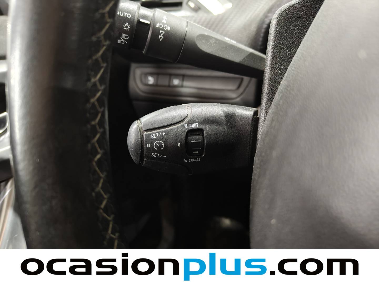 Foto Peugeot 2008 Peugeot 2008 BlueHDi 100 S&S Allure (100 CV)