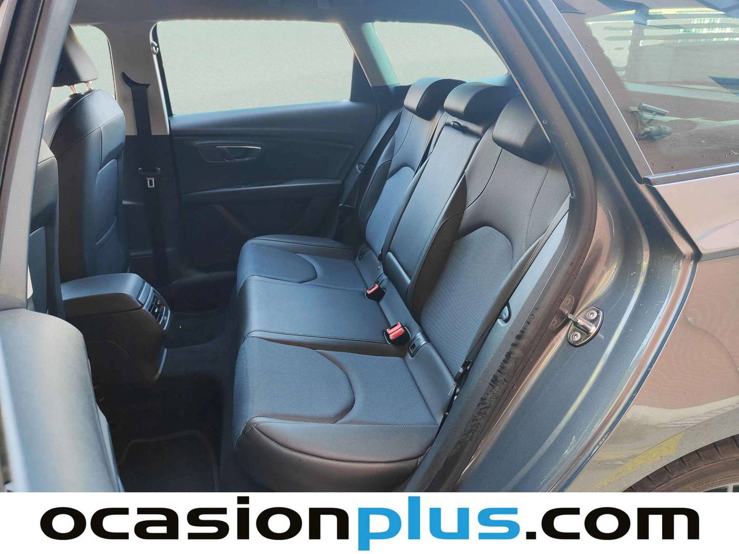 Foto asientos traseros Seat León Seat León ST 1.2 TSI S&S Style Connect (110 CV)