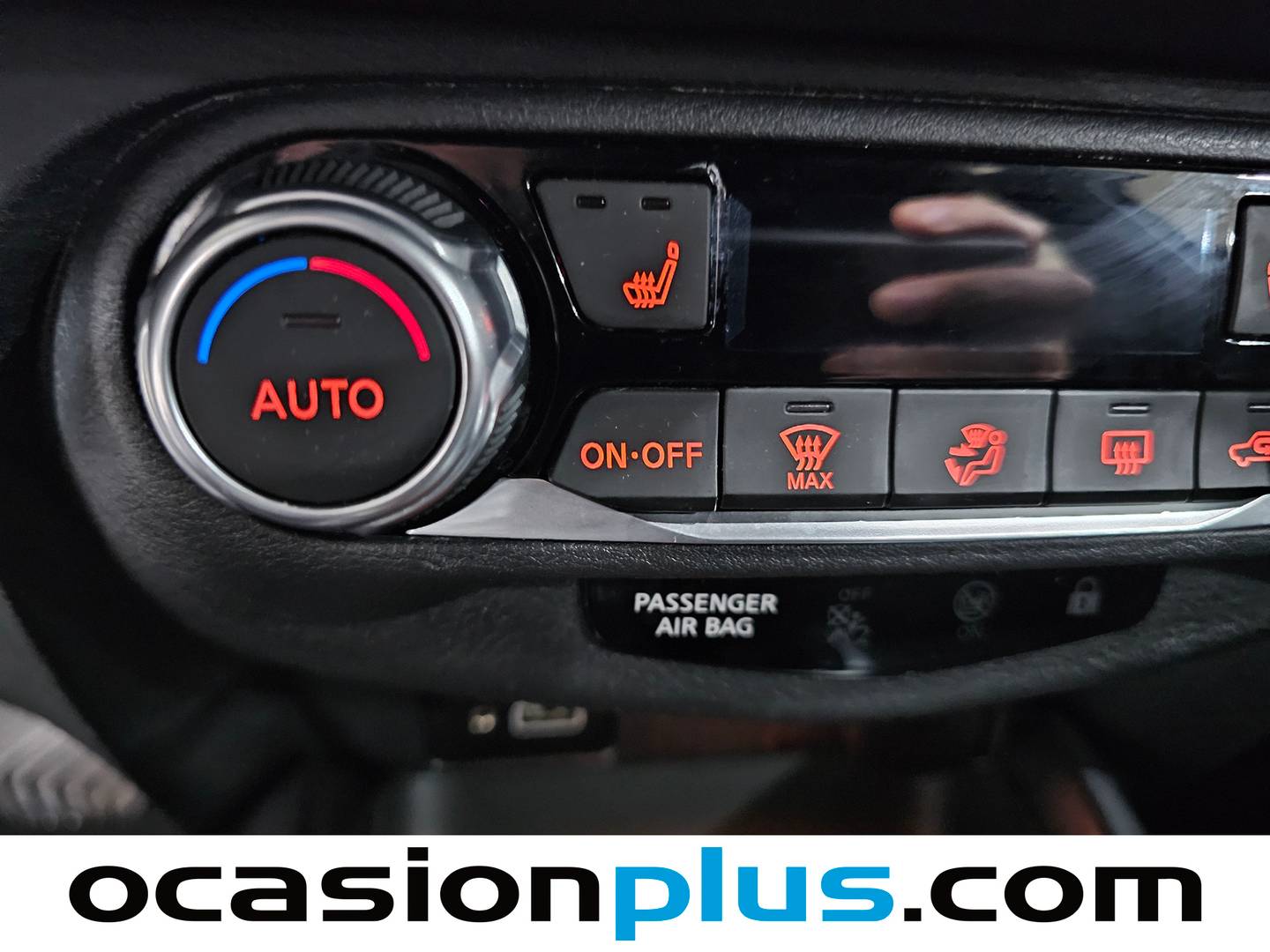 Equipamiento del Nissan JUKE Nissan Juke DIG-T N-Connecta 4x2 DCT (117 CV)