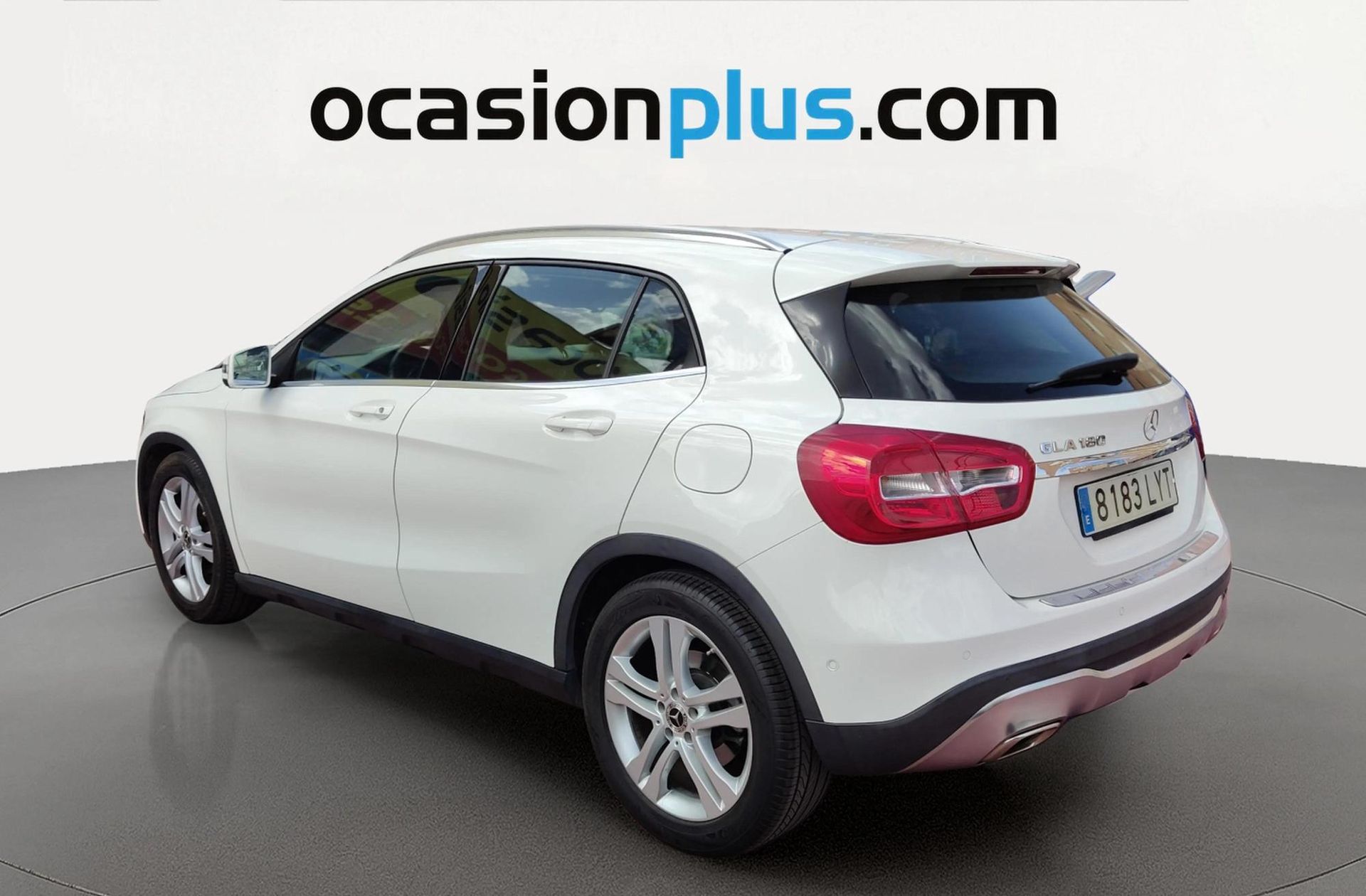 Mercedes-Benz GLA 180 - foto 3