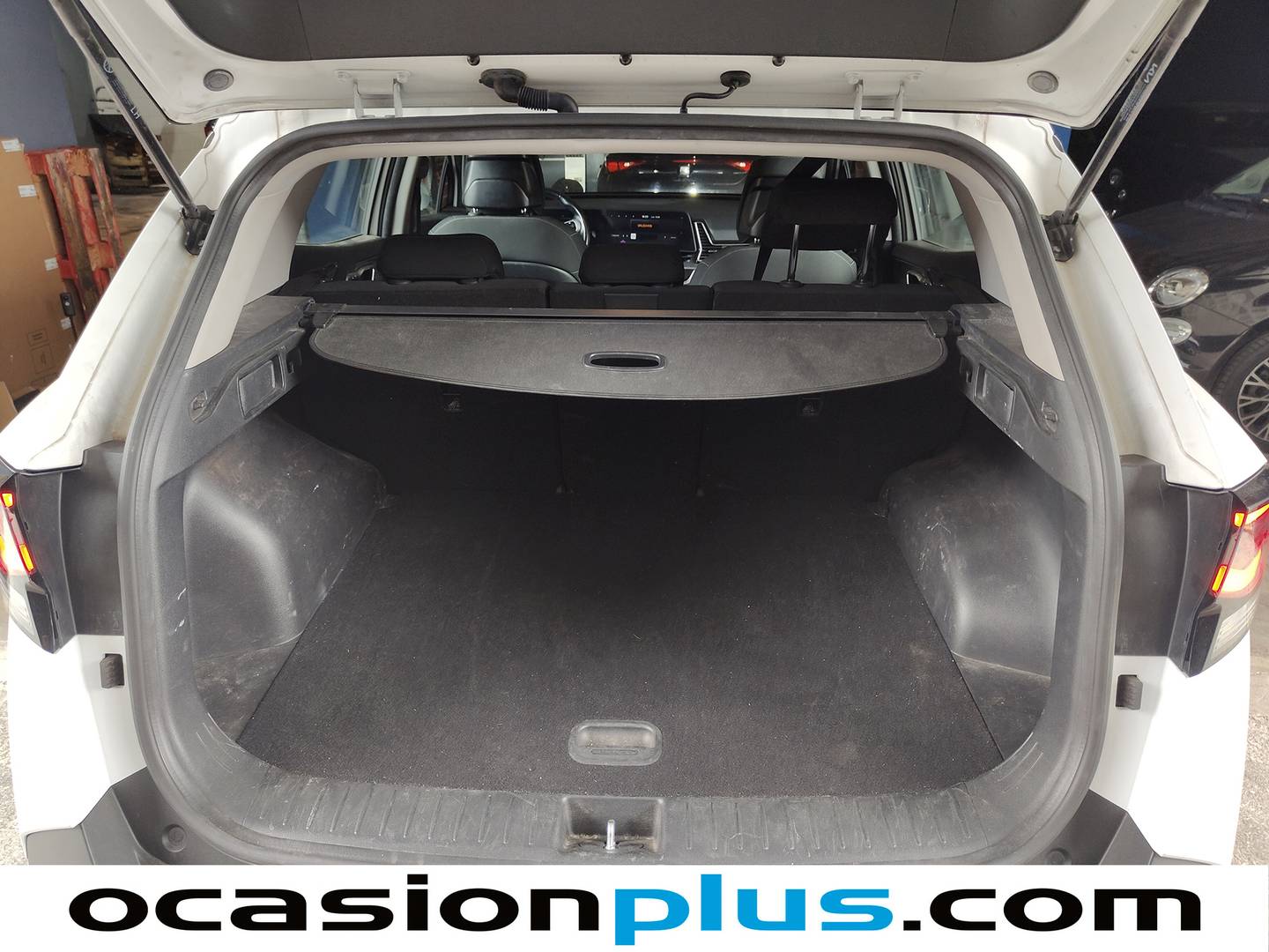 Fotos maletero KIA Sportage KIA Sportage 1.6 T-GDi MHEV Drive 4x2 (150 CV)