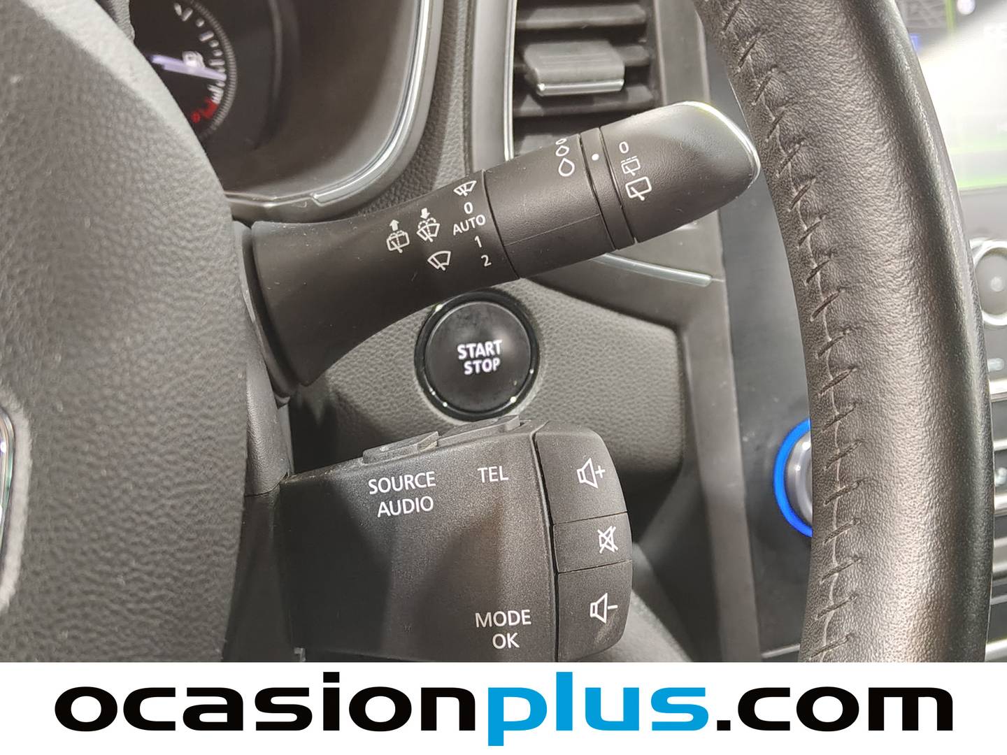 Foto Renault Mégane Renault Megane Zen TCe (140 CV) GPF