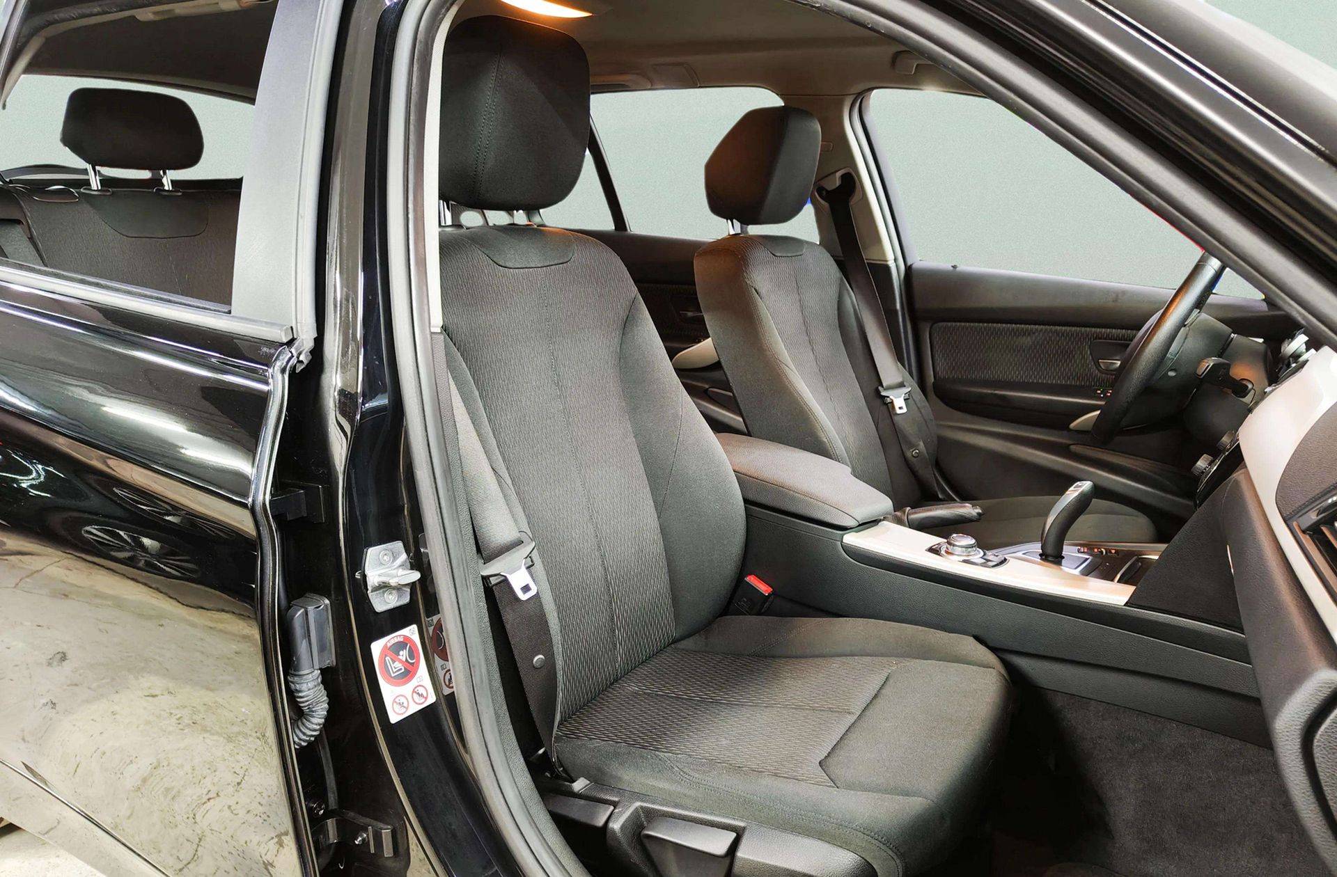 BMW Serie 3 320d Touring - foto 22