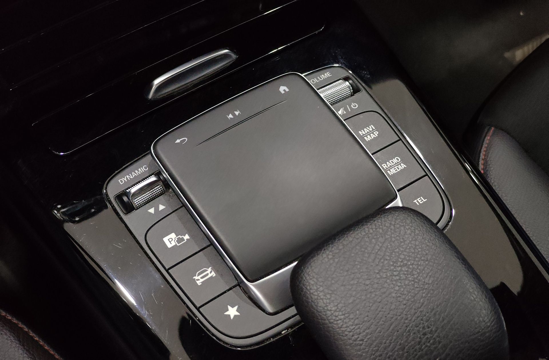 Mercedes-Benz Clase A 180 d Pack AMG - foto 25