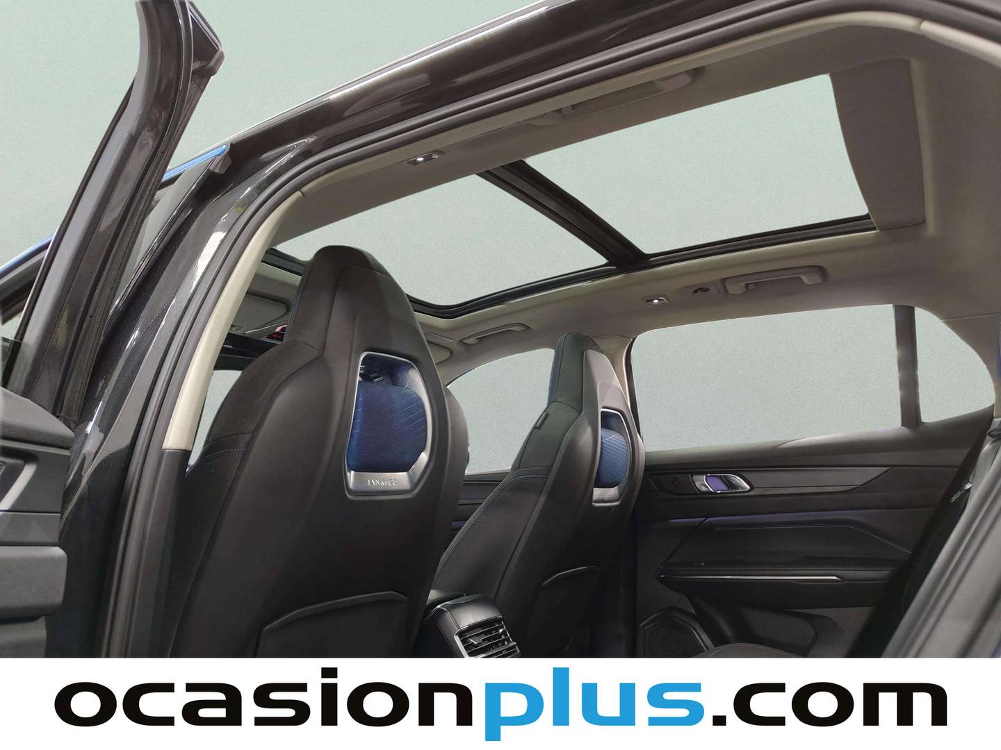 Extras y acabados del Lynk & Co 01 Lynk & Co 01 1.5 PHEV (261 CV)