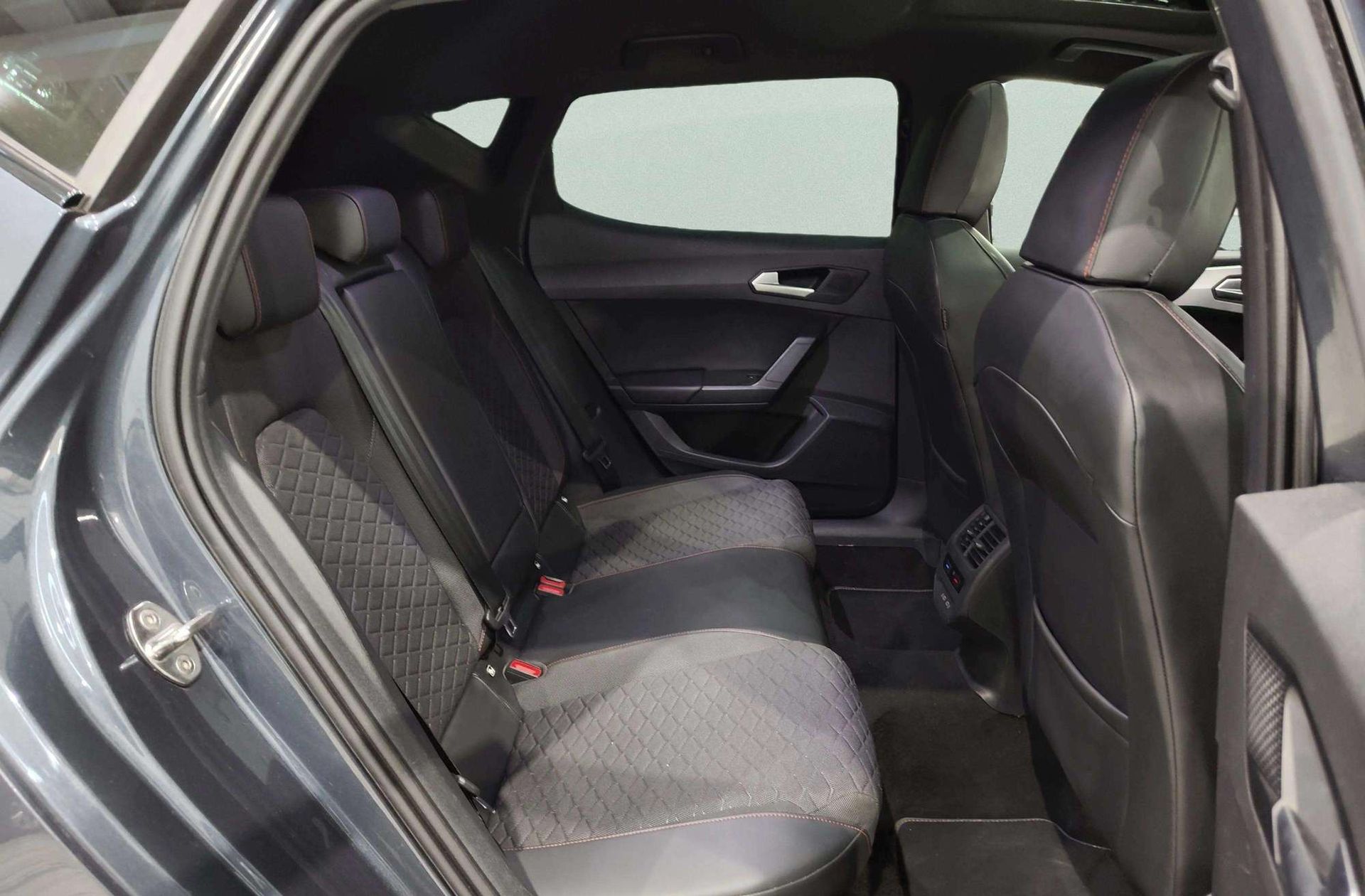 SEAT León 1.5 TSI FR Go L - foto 21