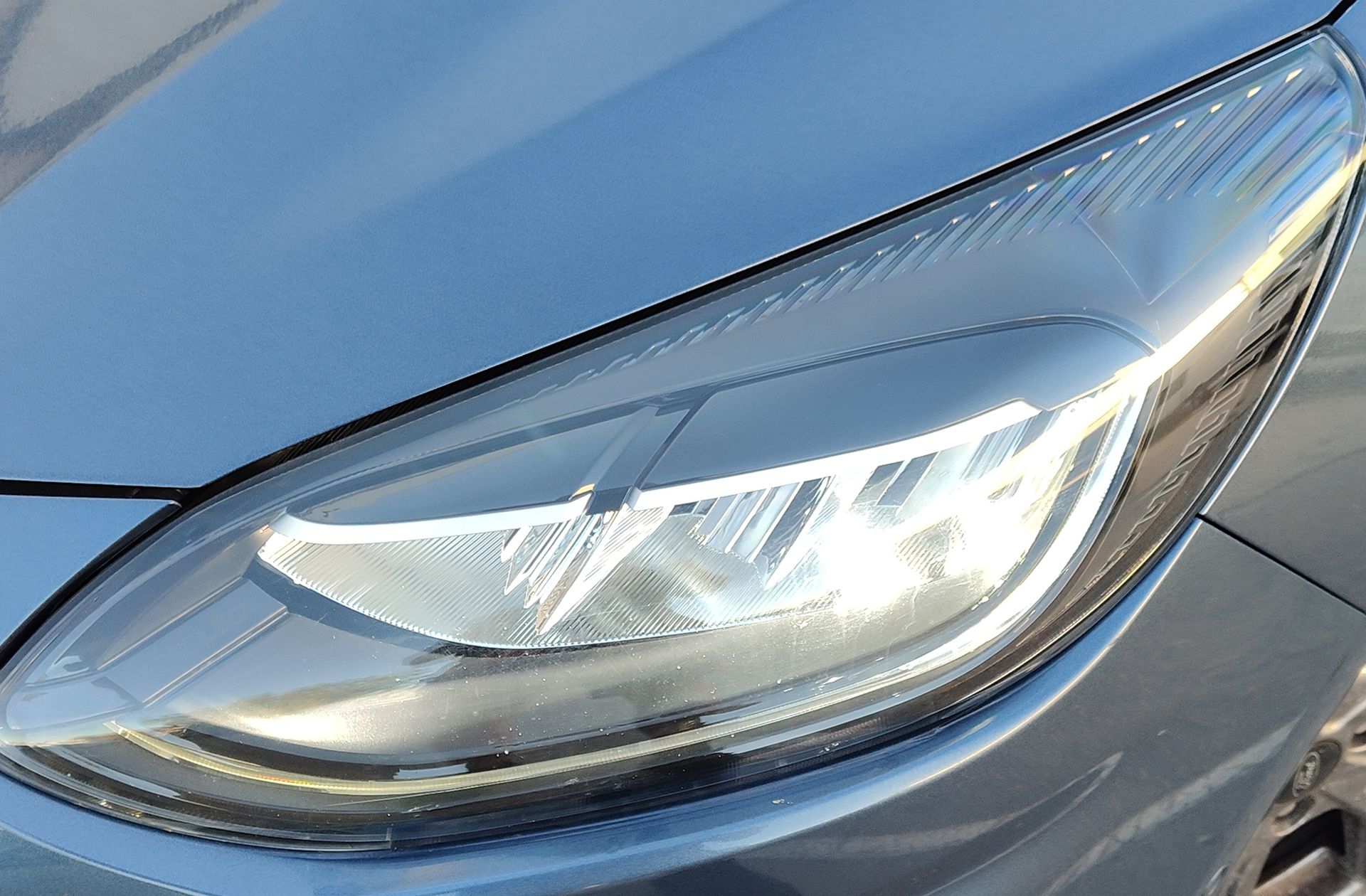Ford Fiesta 1.0 EcoBoost MHEV ST-Line - foto 16