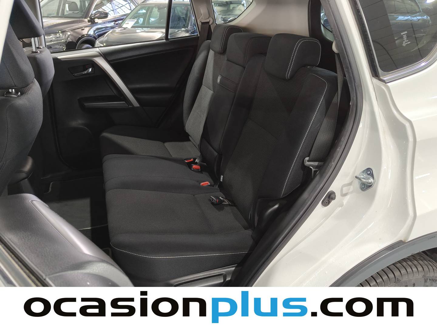 Foto asientos traseros Toyota Rav4 Toyota Rav4 2.5l hybrid Advance 2WD (197 CV)