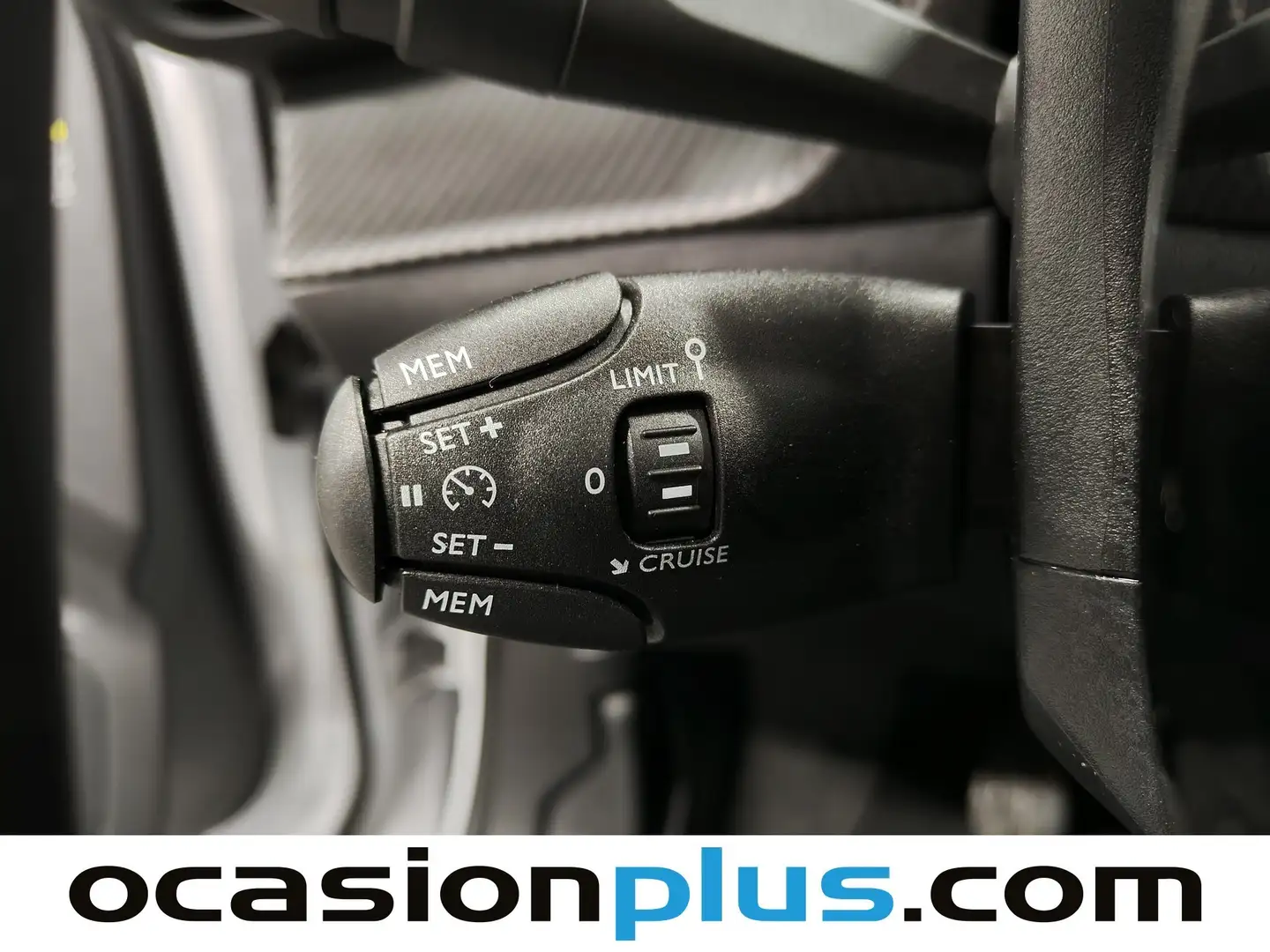 Foto Peugeot 2008 Peugeot 2008 PureTech 100 S&S Allure (100 CV)