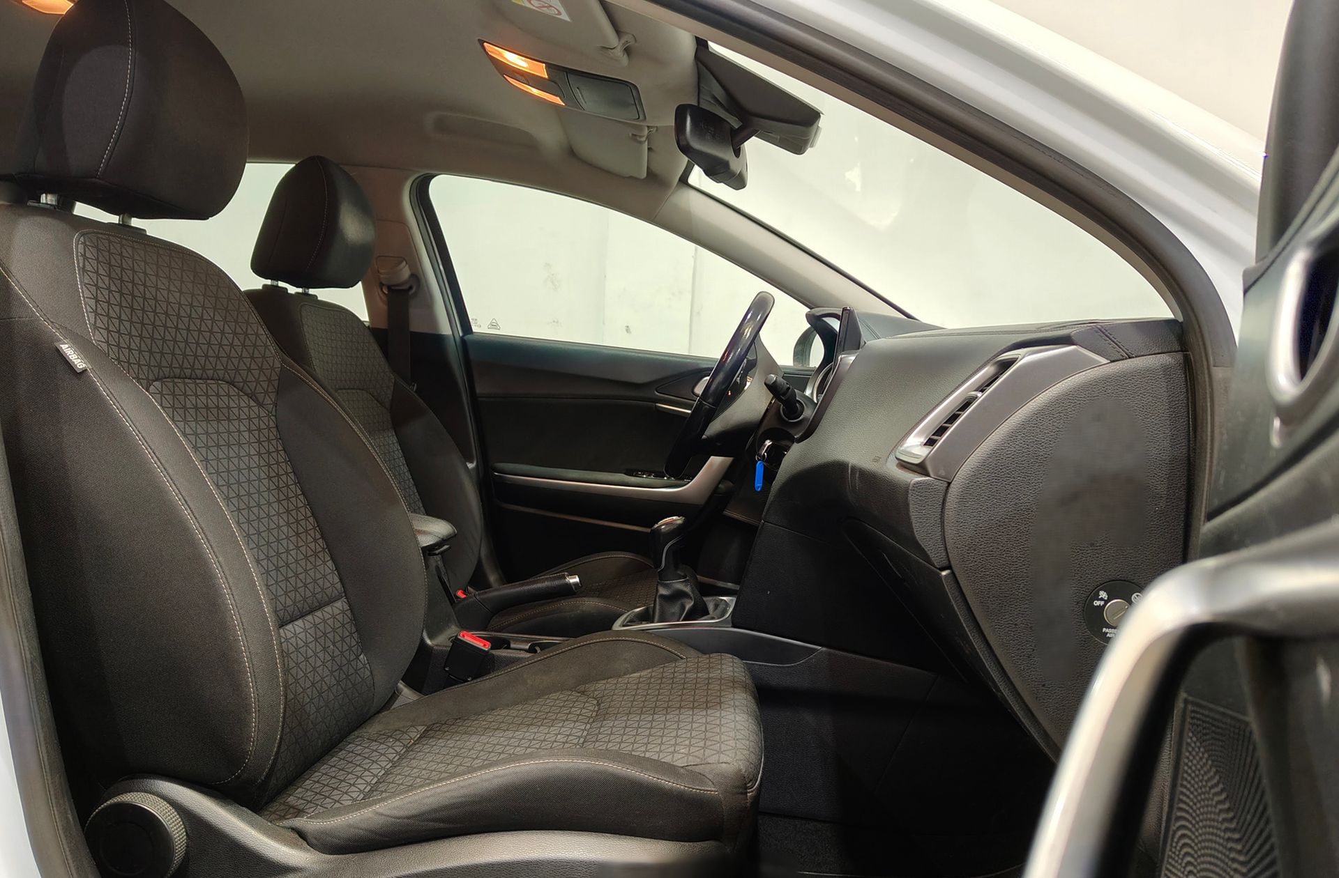 Kia Ceed 1.4 T-GDi Drive - foto 18