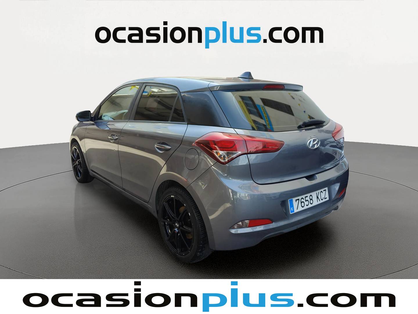 Foto trasera Hyundai i20 Hyundai i20 1.2 MPI Essence (84 CV) derecha