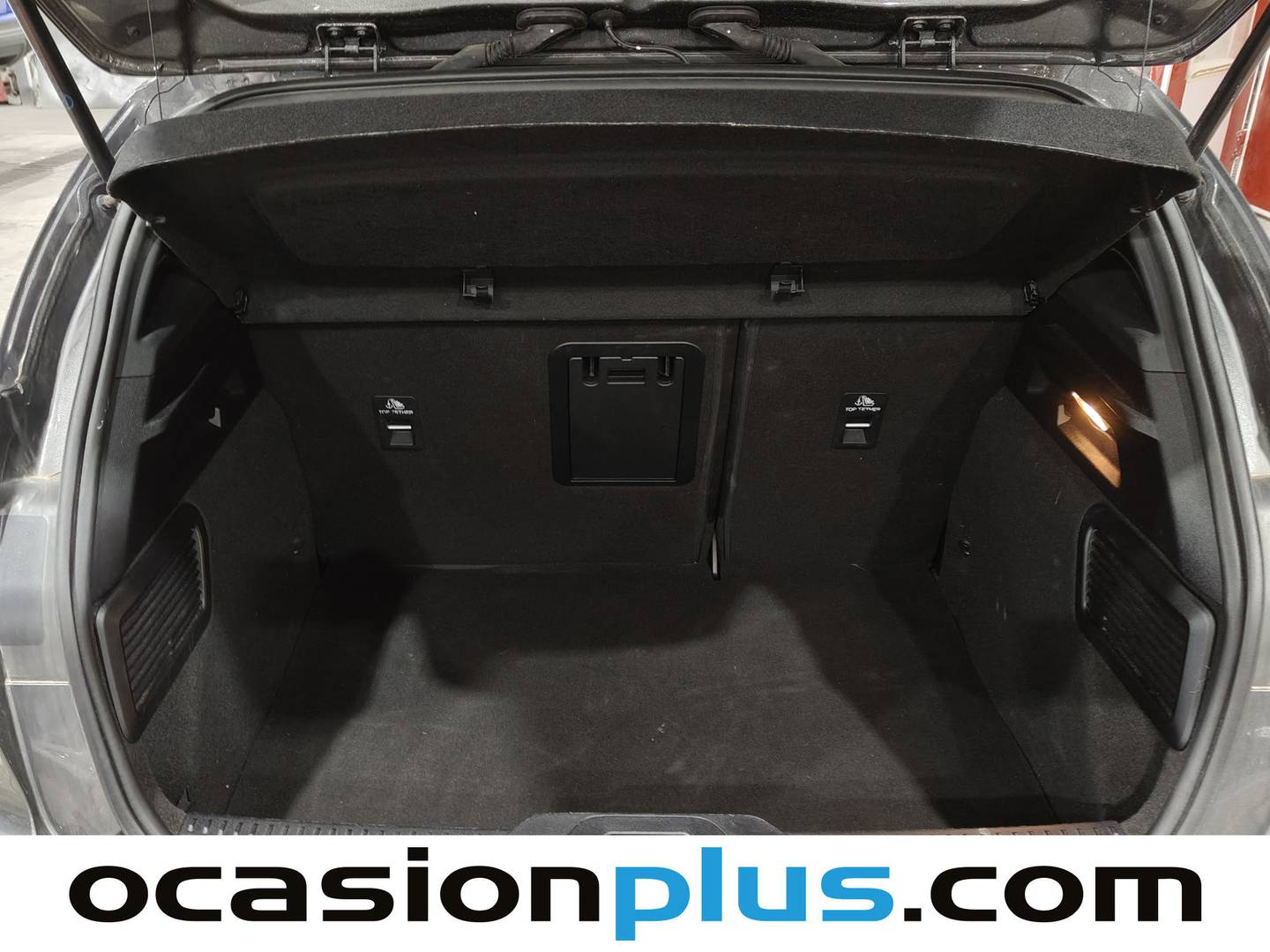 Fotos maletero Ford Focus Ford Focus 1.0 Ecoboost MHEV ST-Line Auto (155 CV)