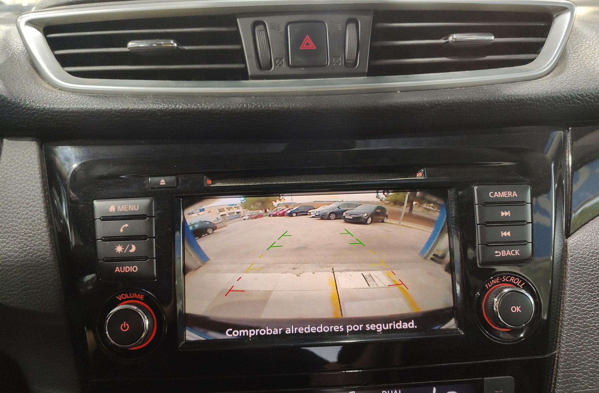 Nissan Qashqai DIG-T 140 Acenta 4x2 - foto 8