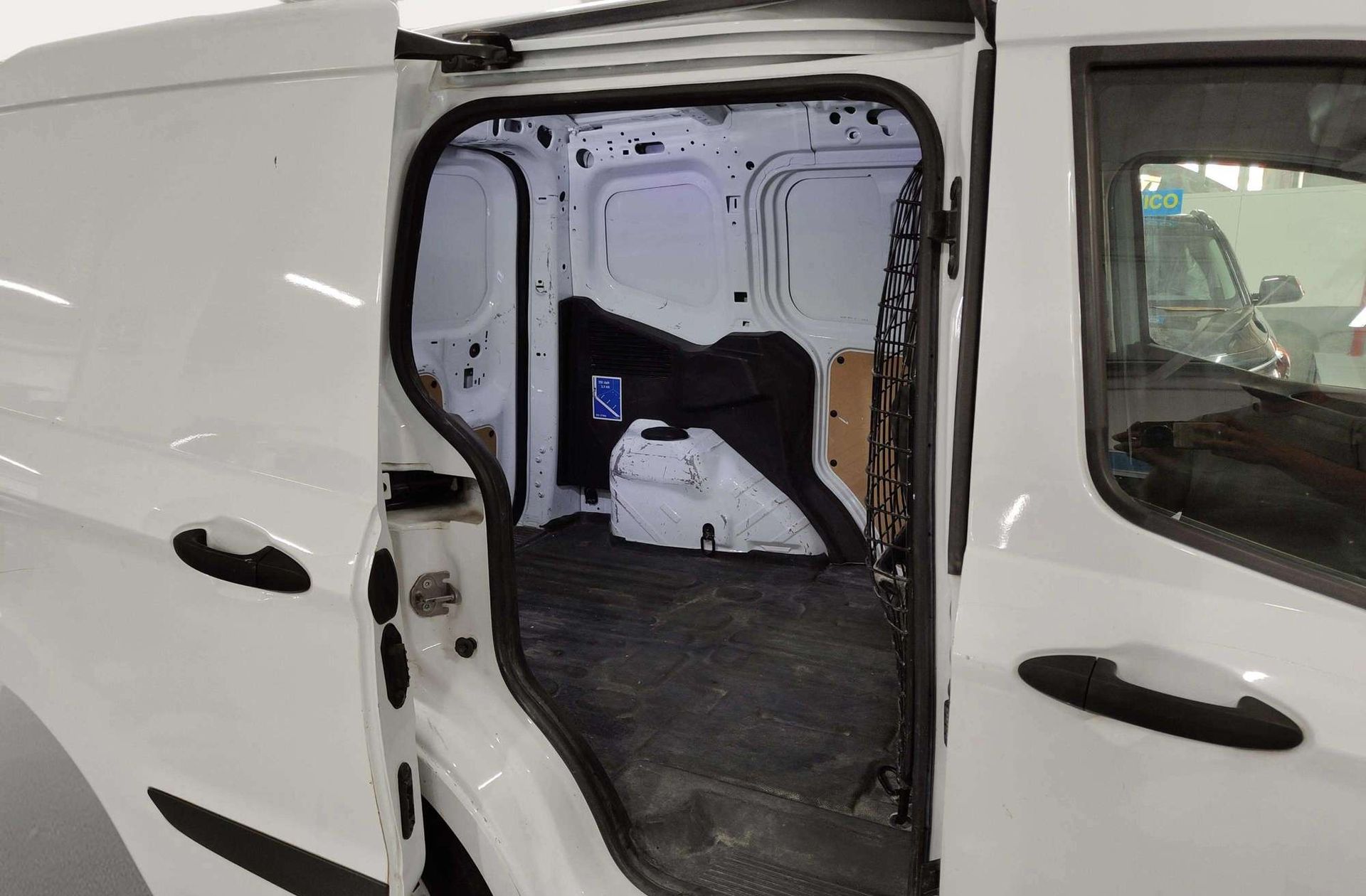 Ford Transit Furgon 1.5 TDCi Trend - foto 12