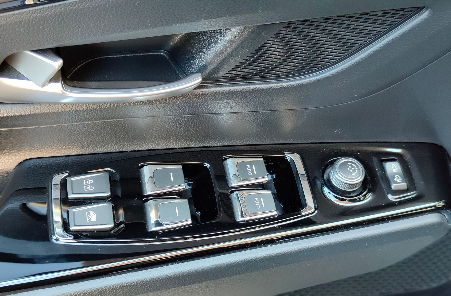 SsangYong Korando D16T Premium - foto 16