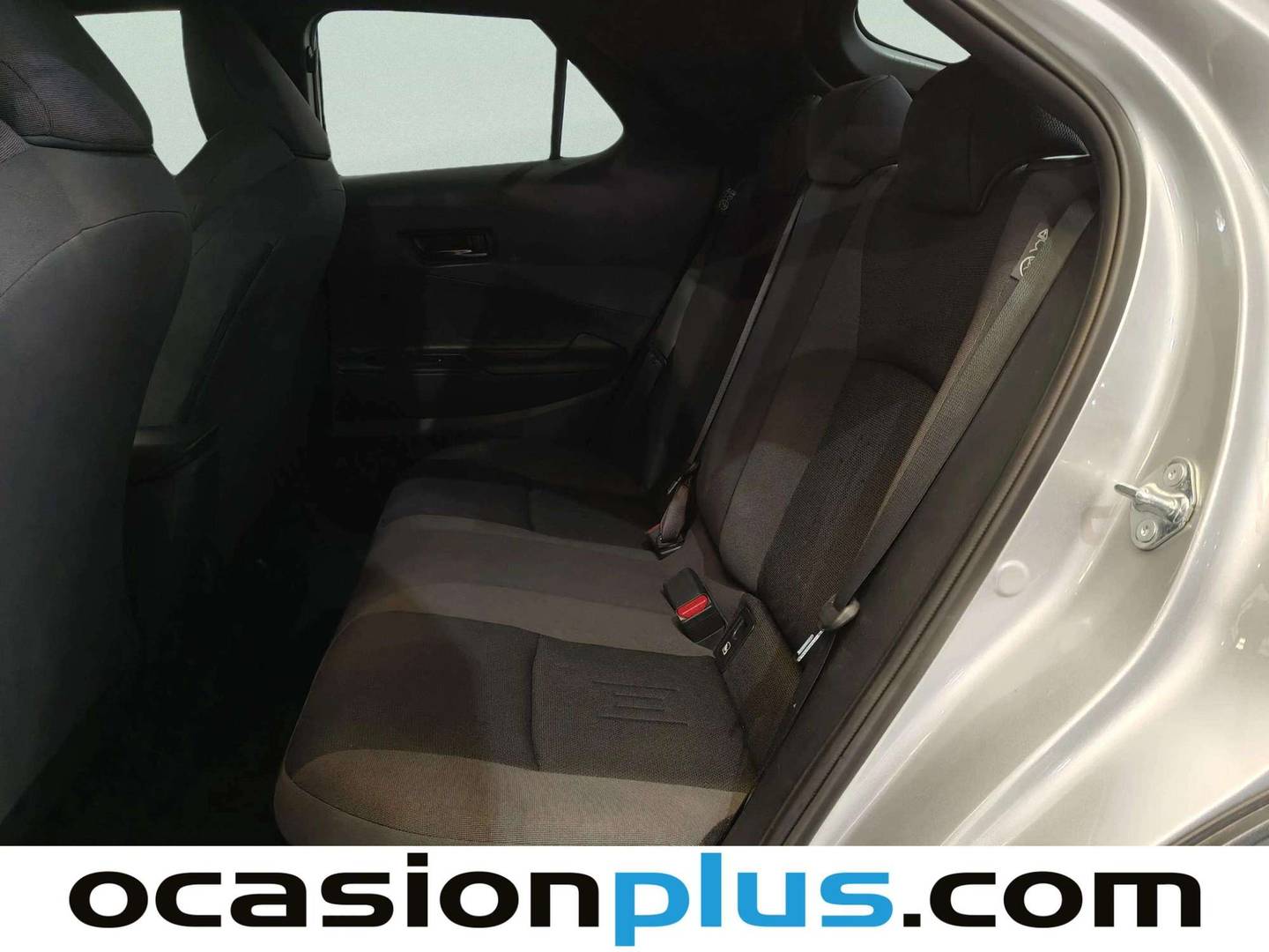 Foto asientos traseros Toyota C-HR Toyota C-HR 140H Advance (140 CV)