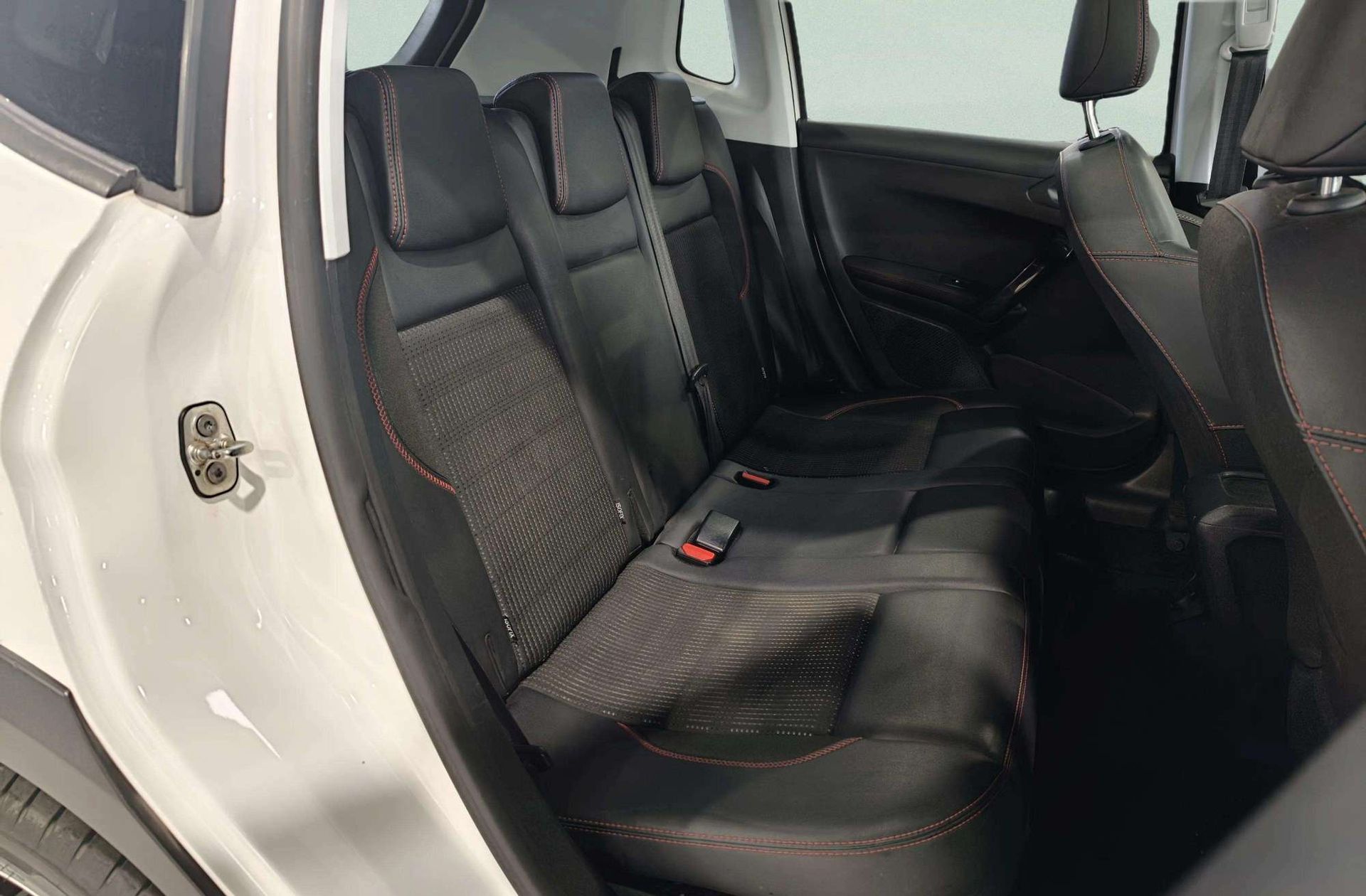 Peugeot 2008 PureTech 130 GT Line - foto 18