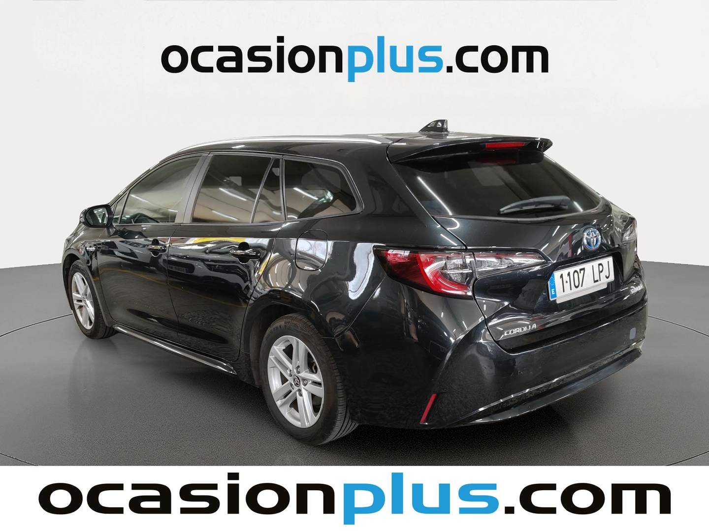 Foto trasera Toyota Corolla Toyota Corolla 125H Active Tech E-CVT (122 CV) izquierda