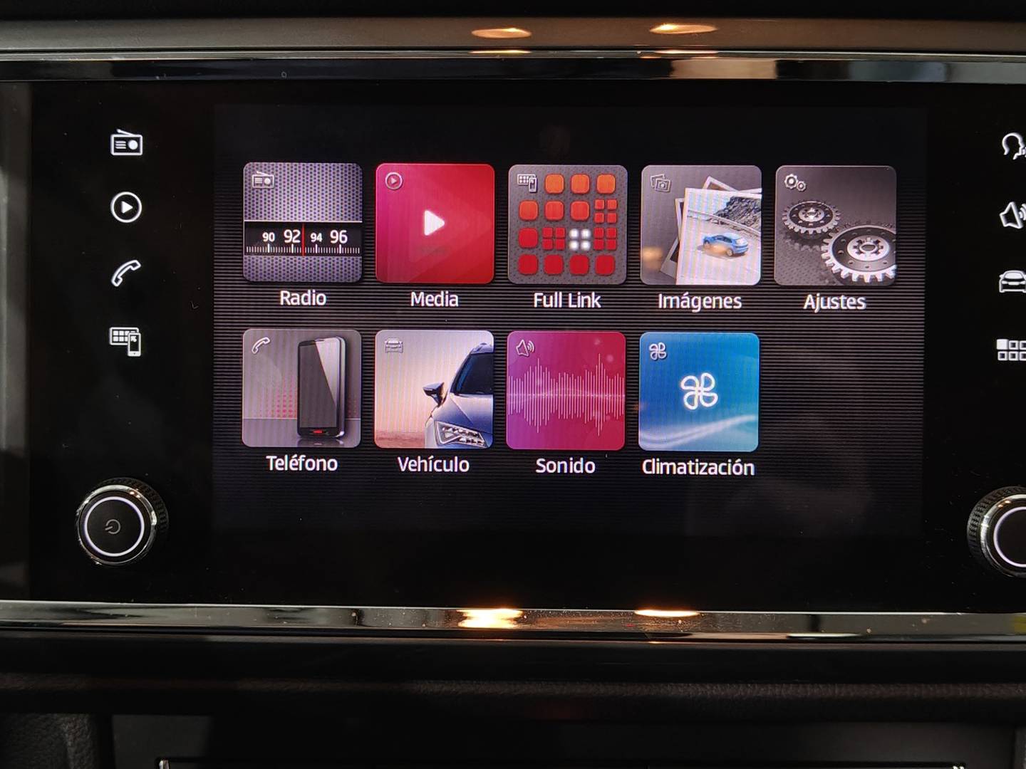 Foto Seat Ateca SEAT Ateca 1.6 TDI S&S Ecomotive Style (115 CV)