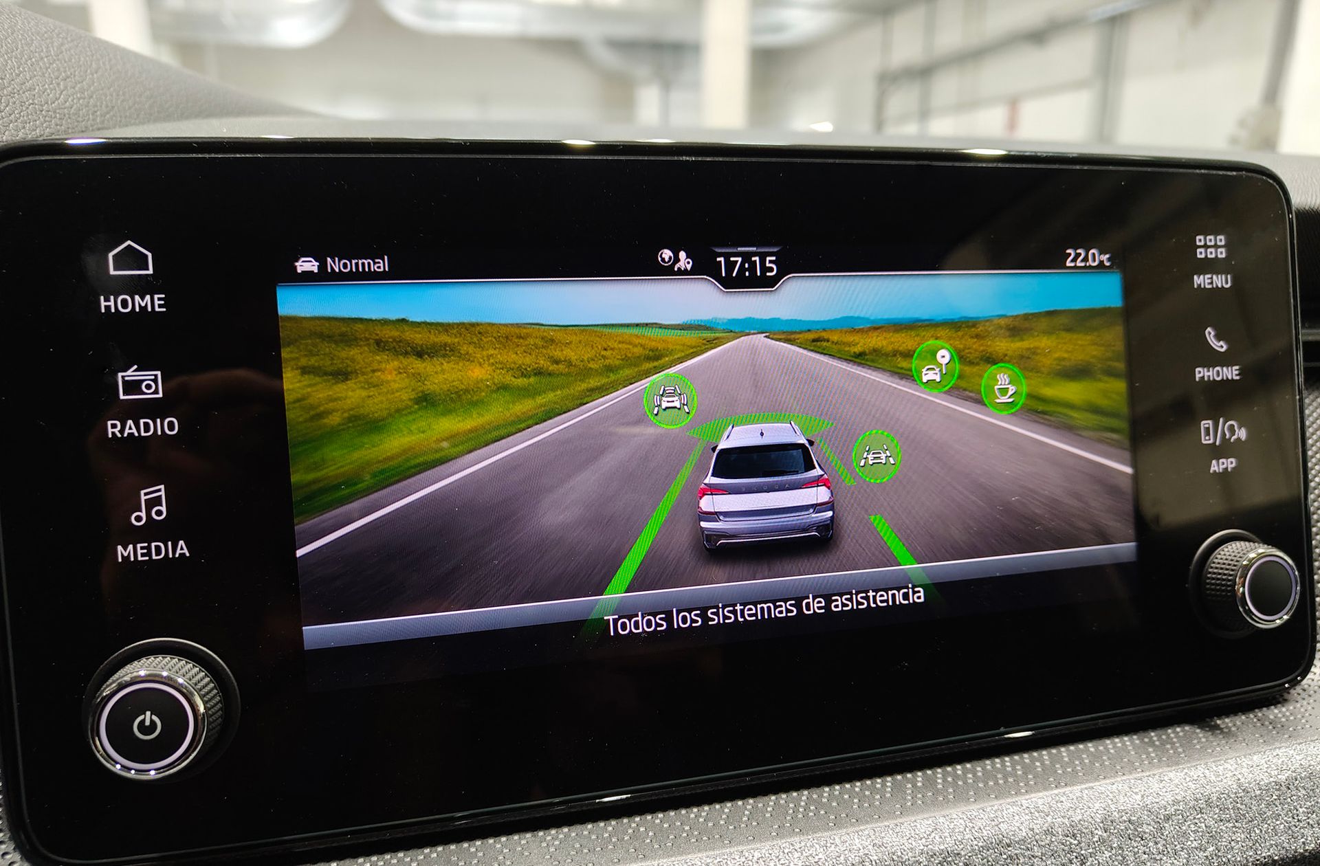 Škoda Kamiq 1.0 TSI Selection DSG - foto 14