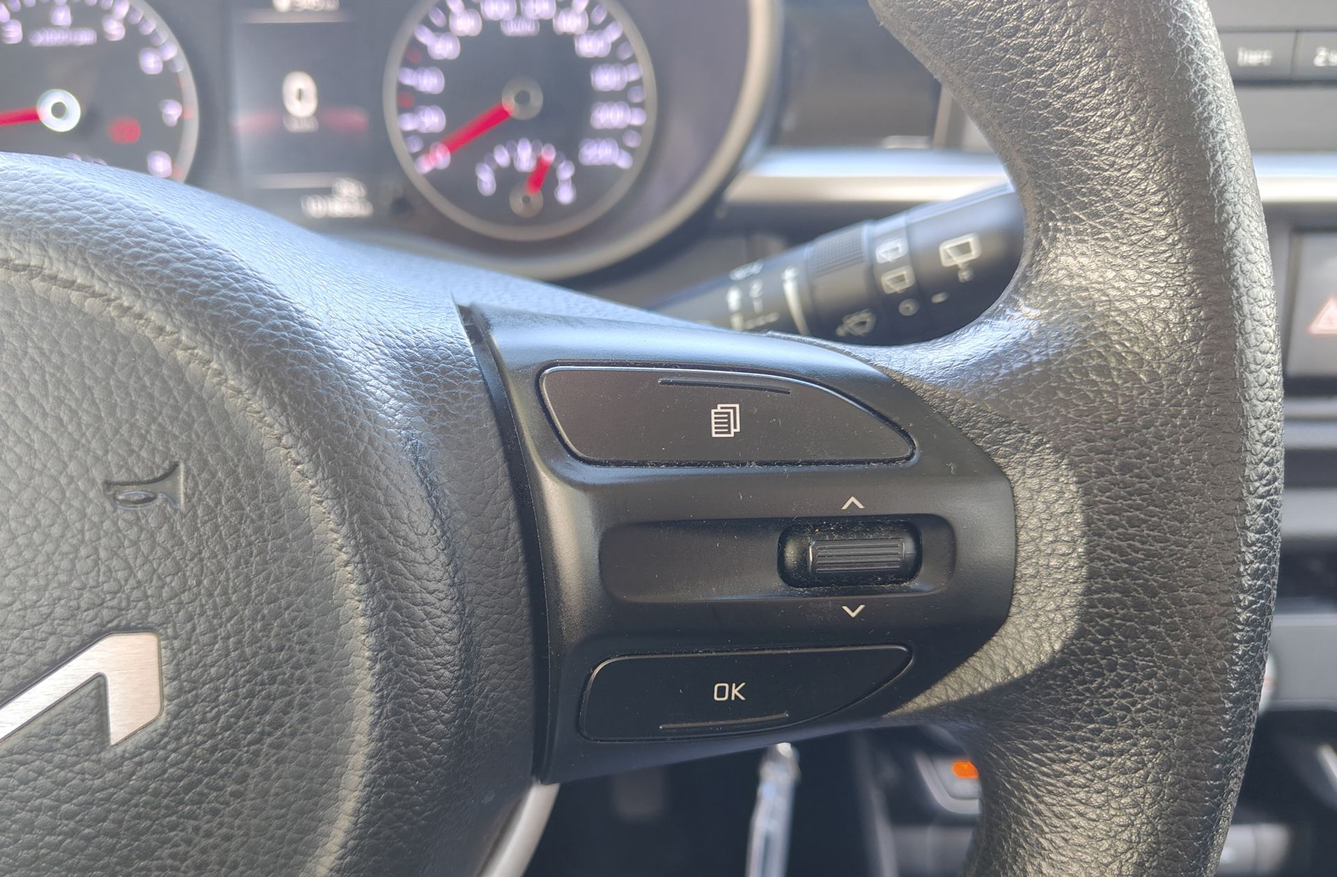 Kia Picanto 1.0 DPi Concept Pack Comfort - foto 26