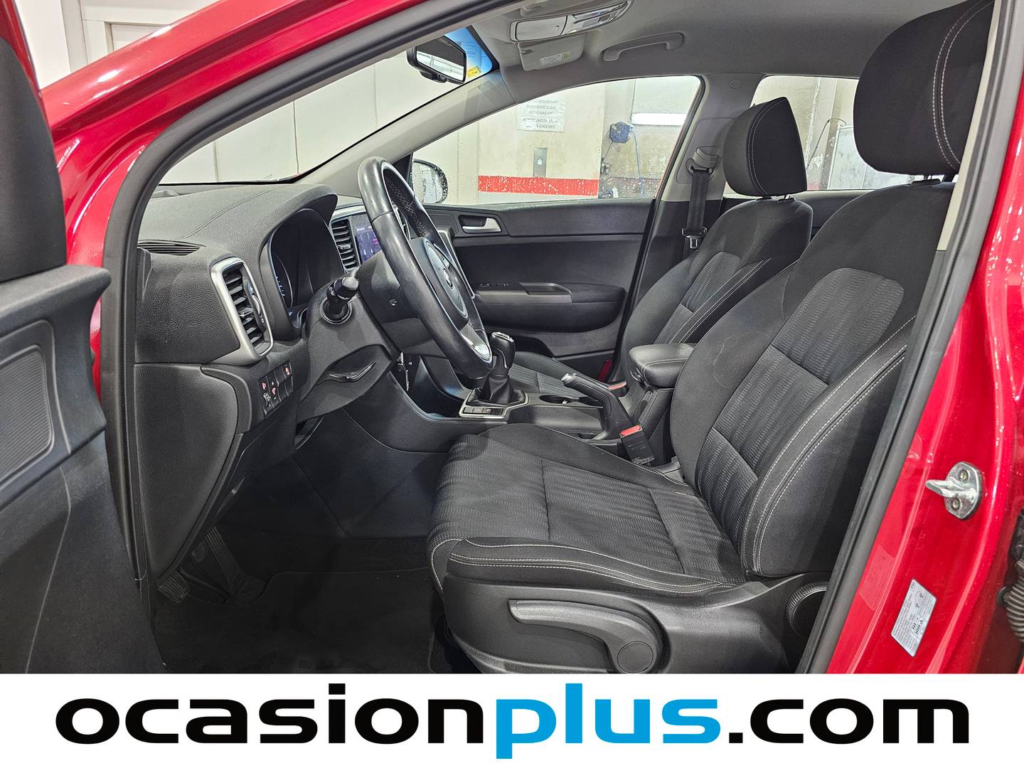 Foto KIA Sportage Kia Sportage 1.6 MHEV Business 4x2 DCT (136 CV)