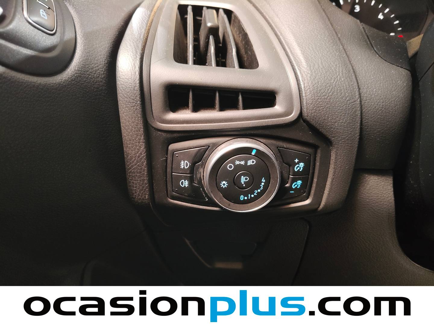 Ford Focus Ford Focus 1.5 TDCi Business (120 CV) de segunda mano