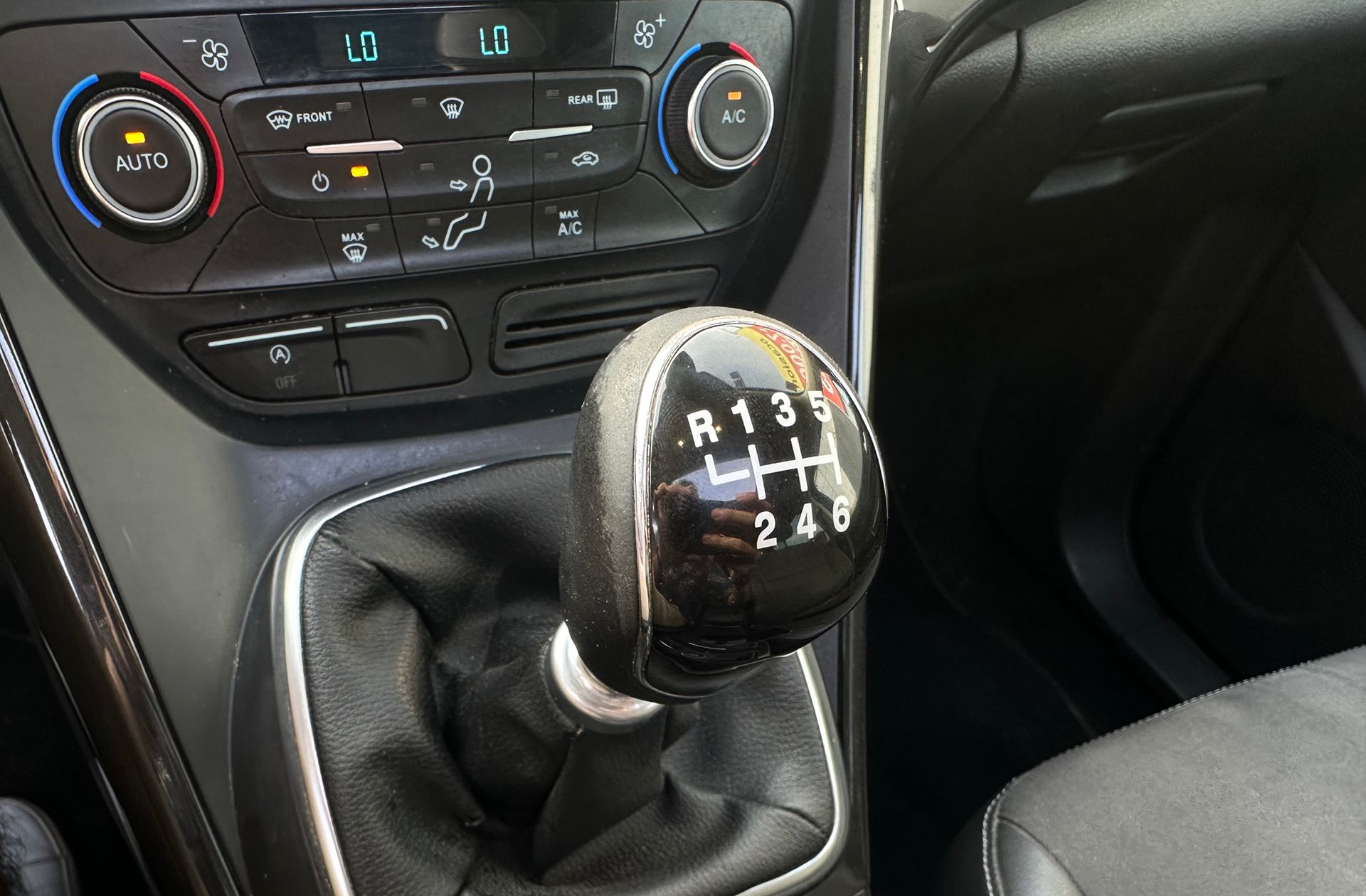 Ford Kuga 1.5 EcoBoost Titanium 4x2 - foto 5