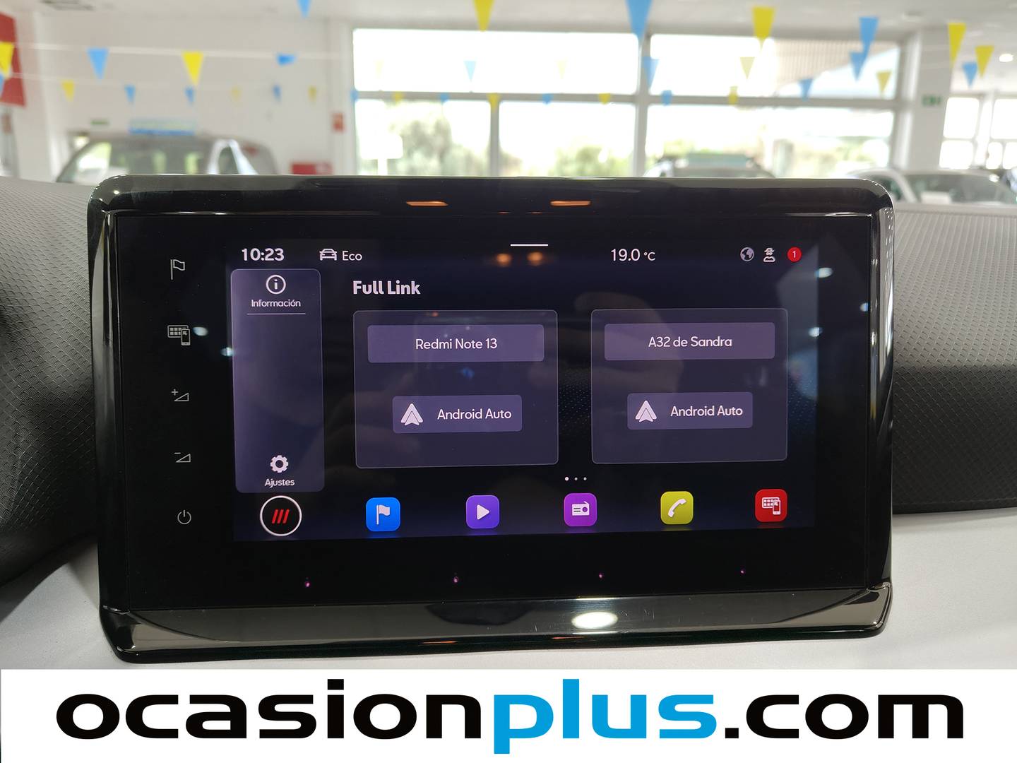 Extras y acabados del Seat Arona Seat Arona 1.0 TSI S&S FR Plus  (110 CV)