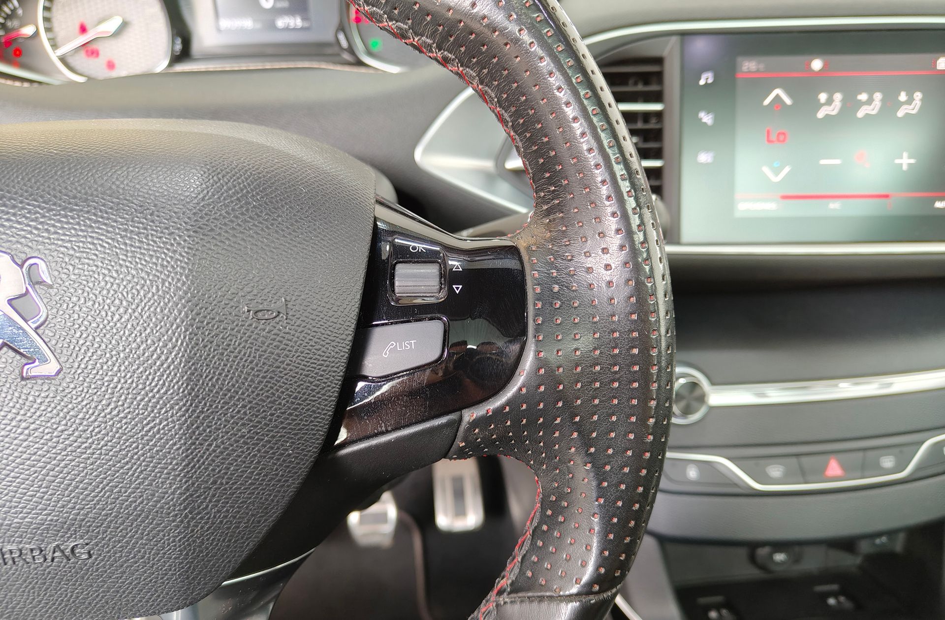 Peugeot 308 GTi by Peugeot Sport - foto 40