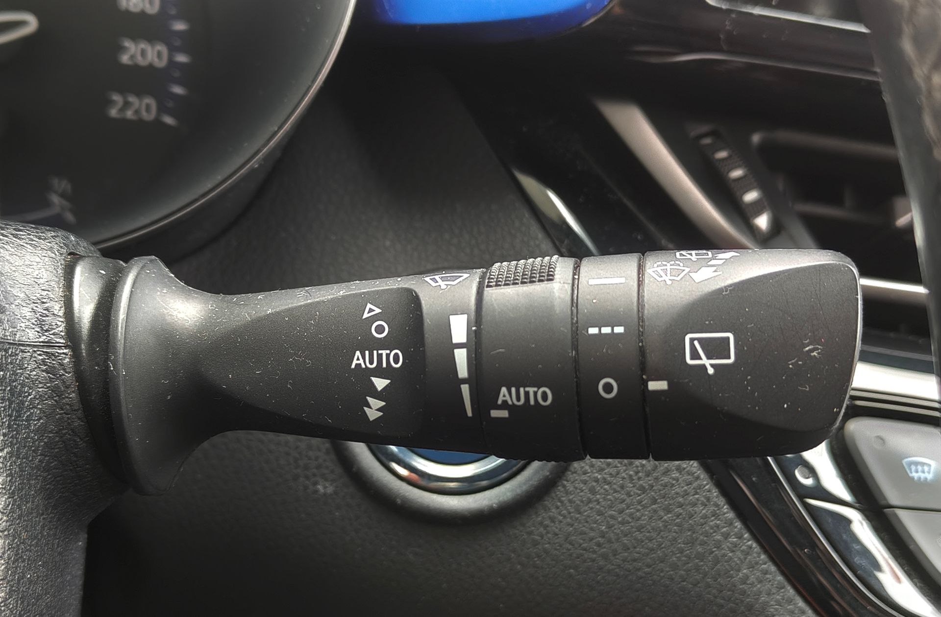 Toyota C-HR 1.8 125H Advance - foto 36