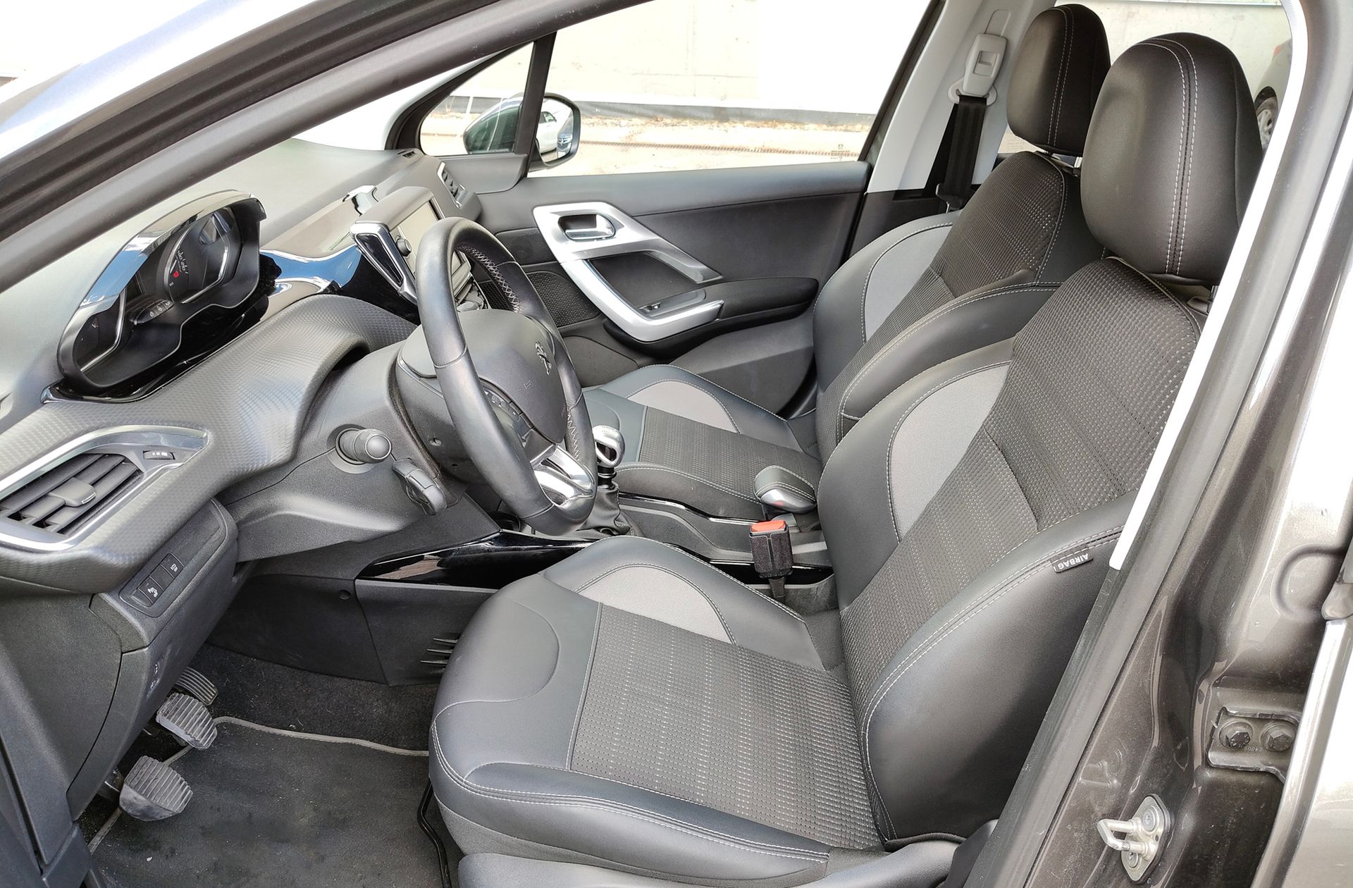 Peugeot 2008 PureTech 110 Allure - foto 11