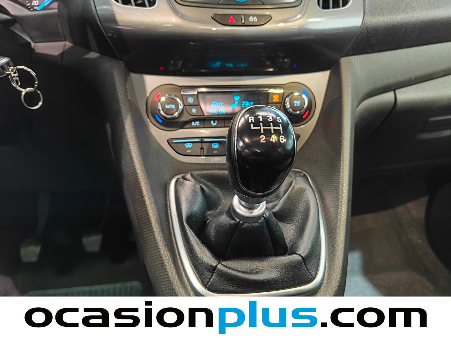 Foto Ford Tourneo Connect Ford Tourneo Connect 1.5 TDCI S&S Titanium  (120 CV)