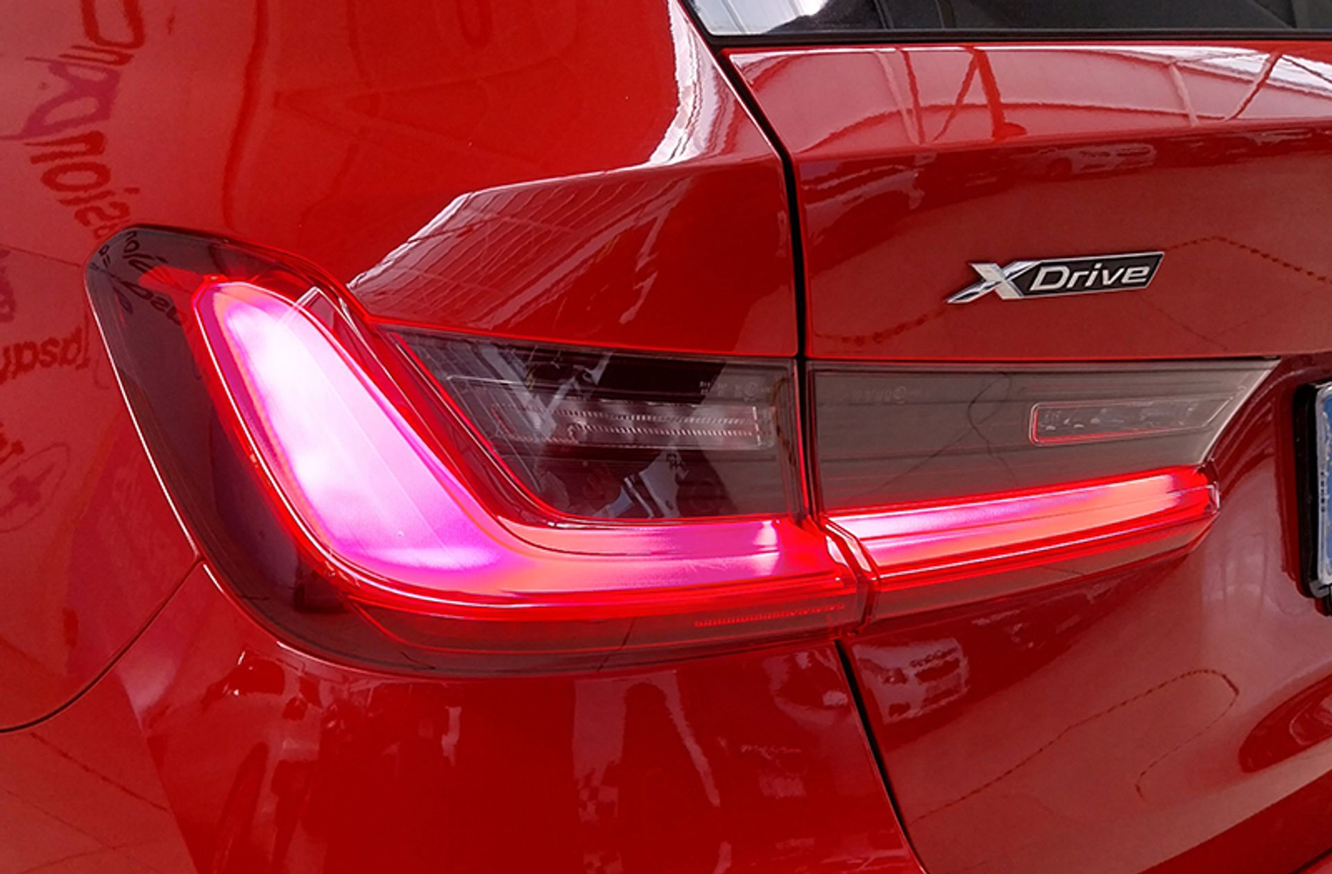 BMW Serie 3 330d xDrive Touring 4x4 - foto 18