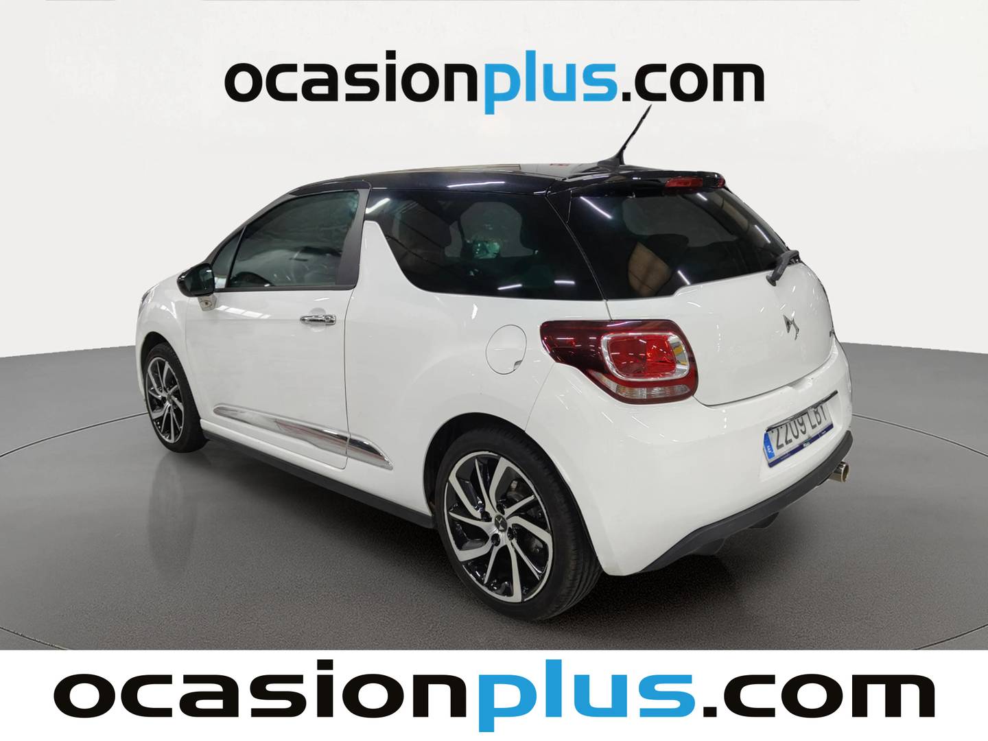 Foto trasera DS DS 3 DS DS3 1.2 PureTech EAT6 So Chic (110 CV) izquierda
