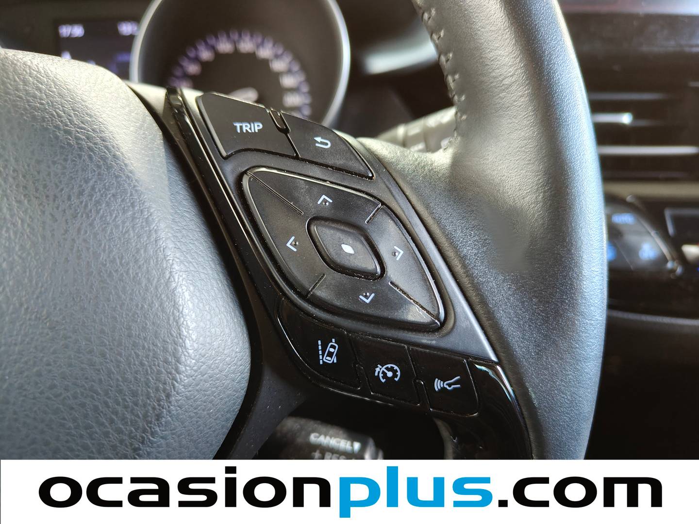 Foto Toyota C-HR Toyota C-HR 1.8 125H Advance (122 CV)