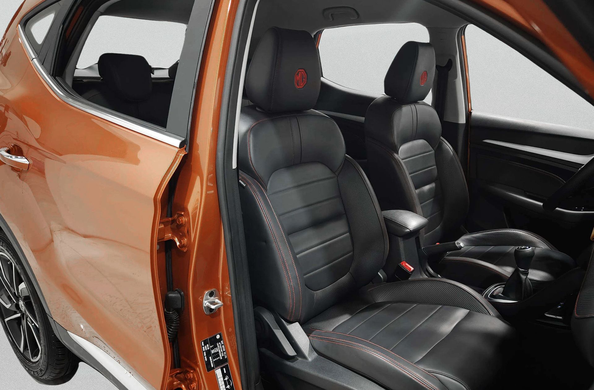 MG ZS 1.5 Luxury - foto 19