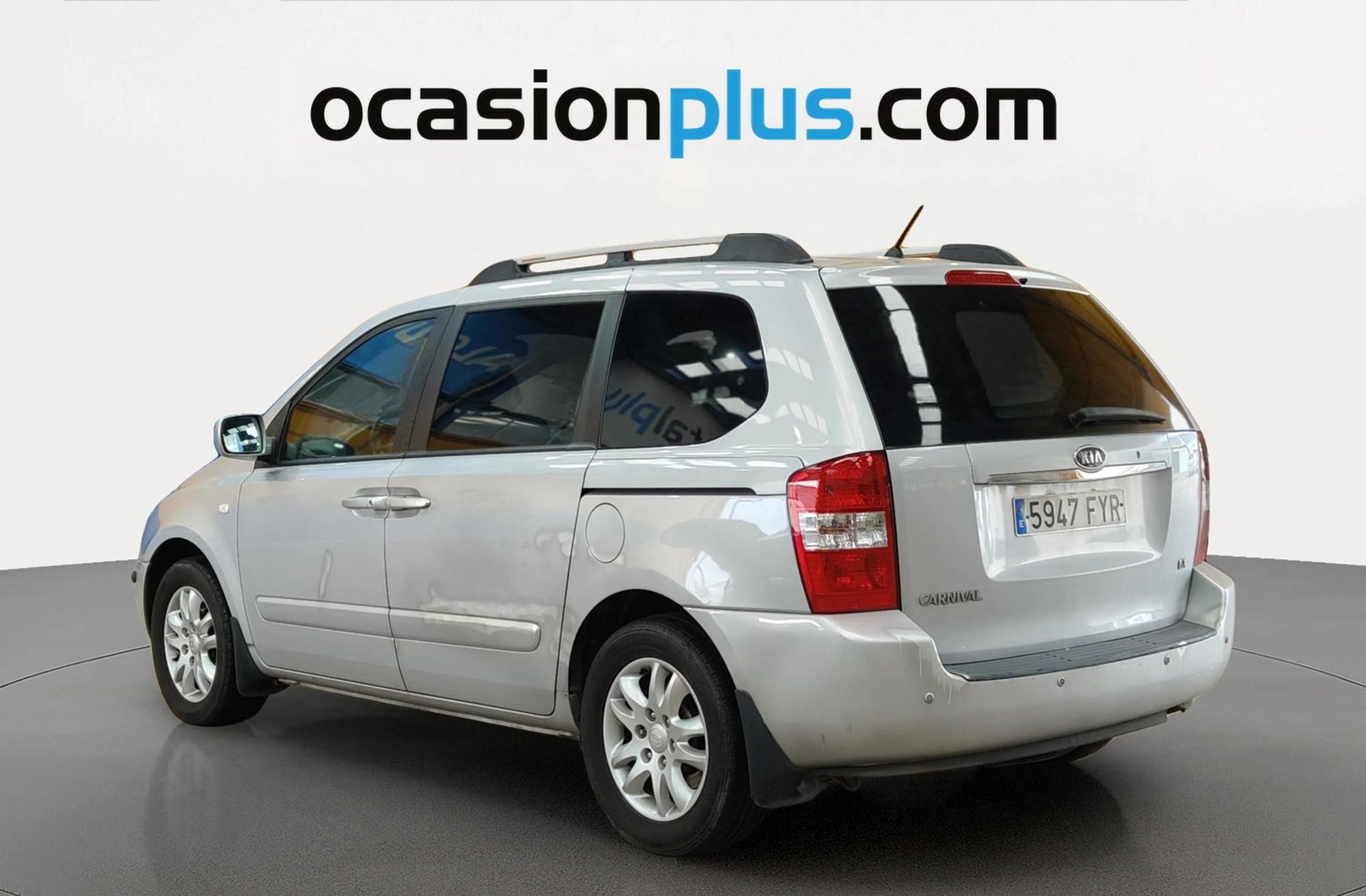 Kia Carnival 2.9 CRDi VGT EX - foto 3